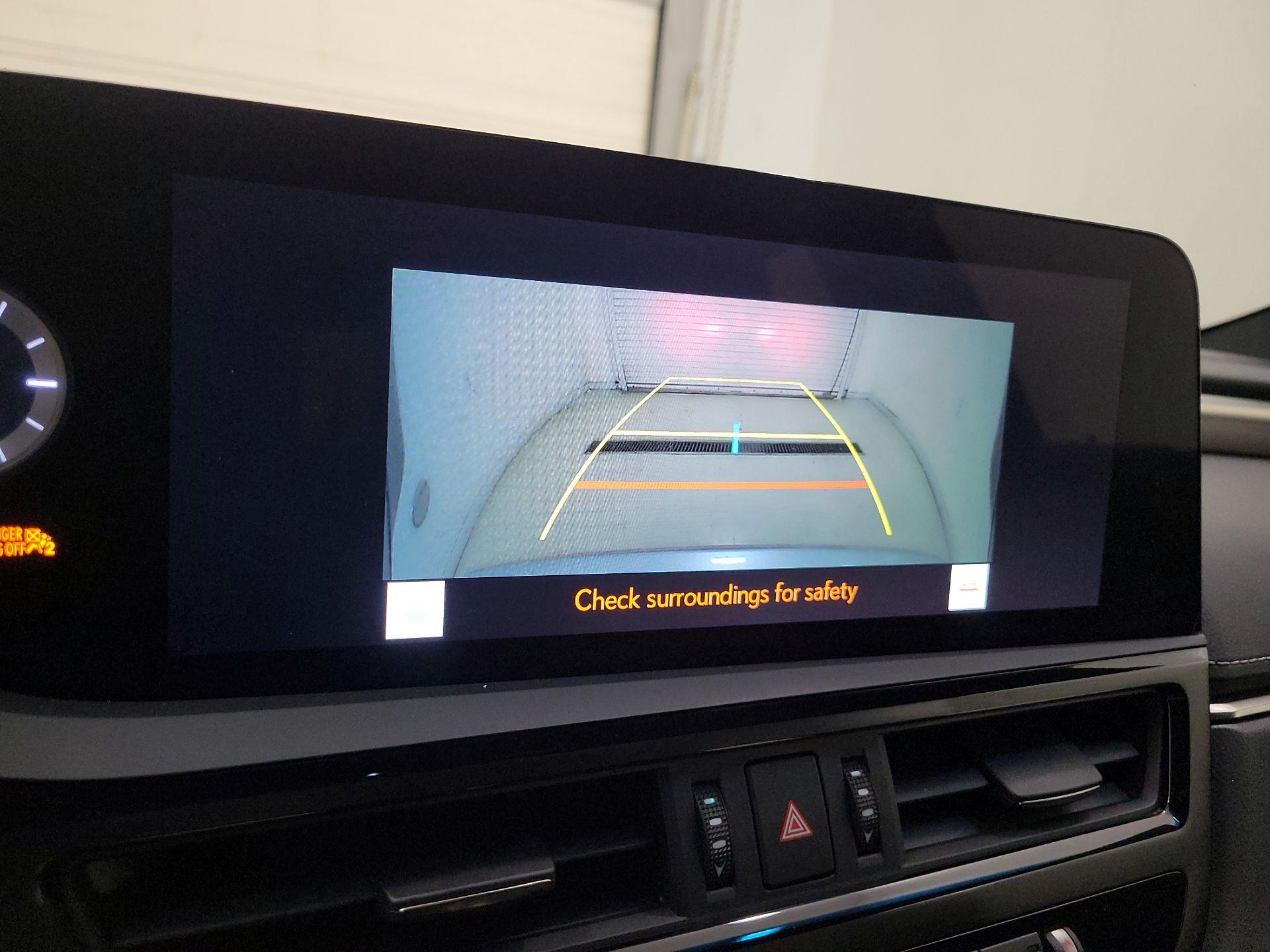 Thumbnail: 2023 Lexus ES - 14