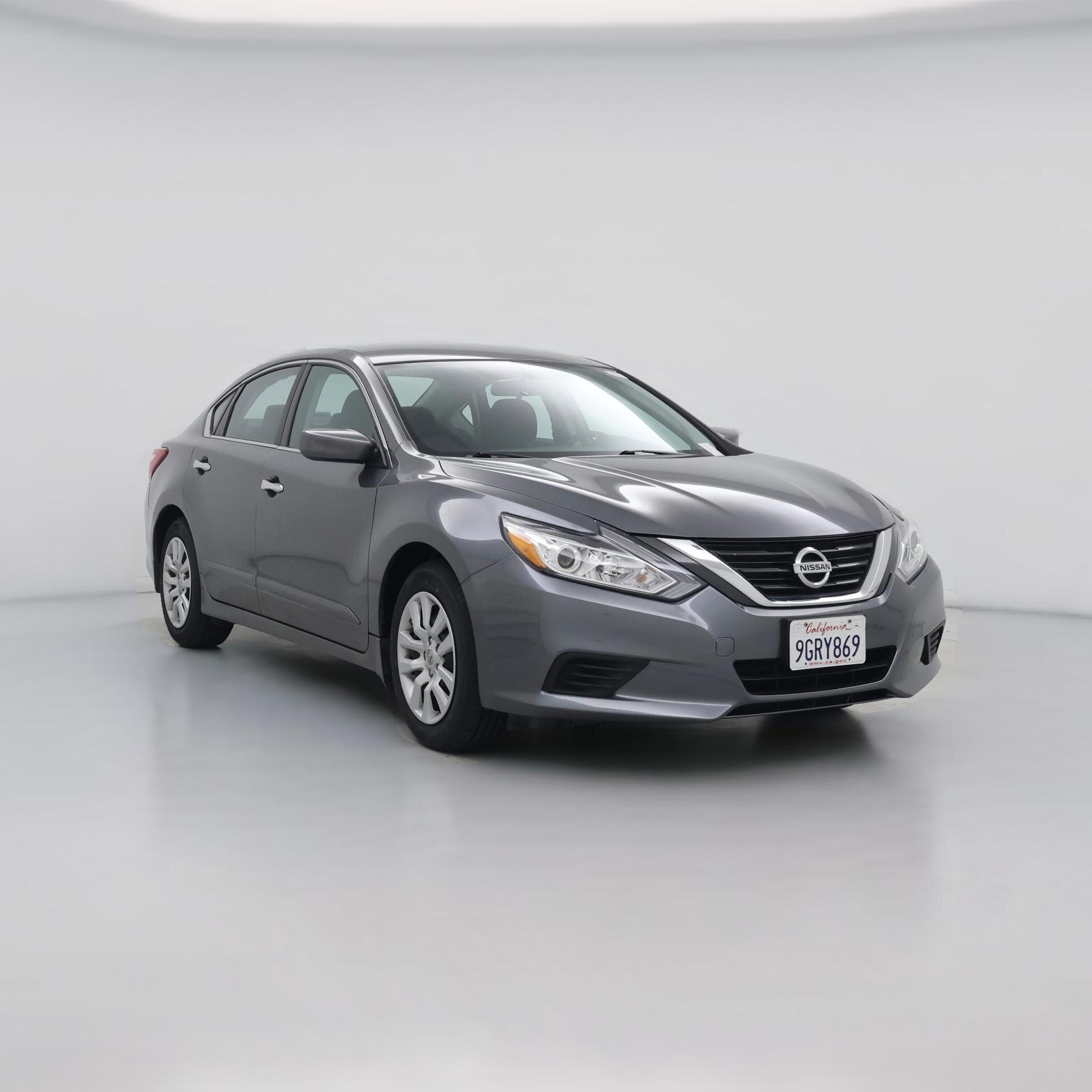Thumbnail: 2017 Nissan Altima - 1