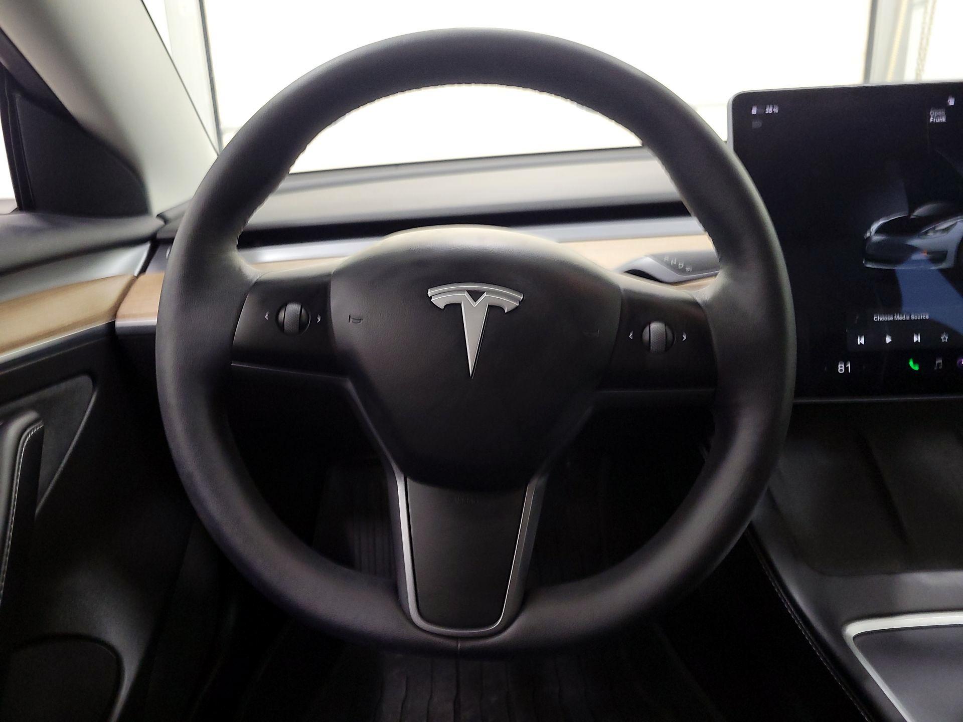 Thumbnail: 2022 Tesla Model 3 - 10