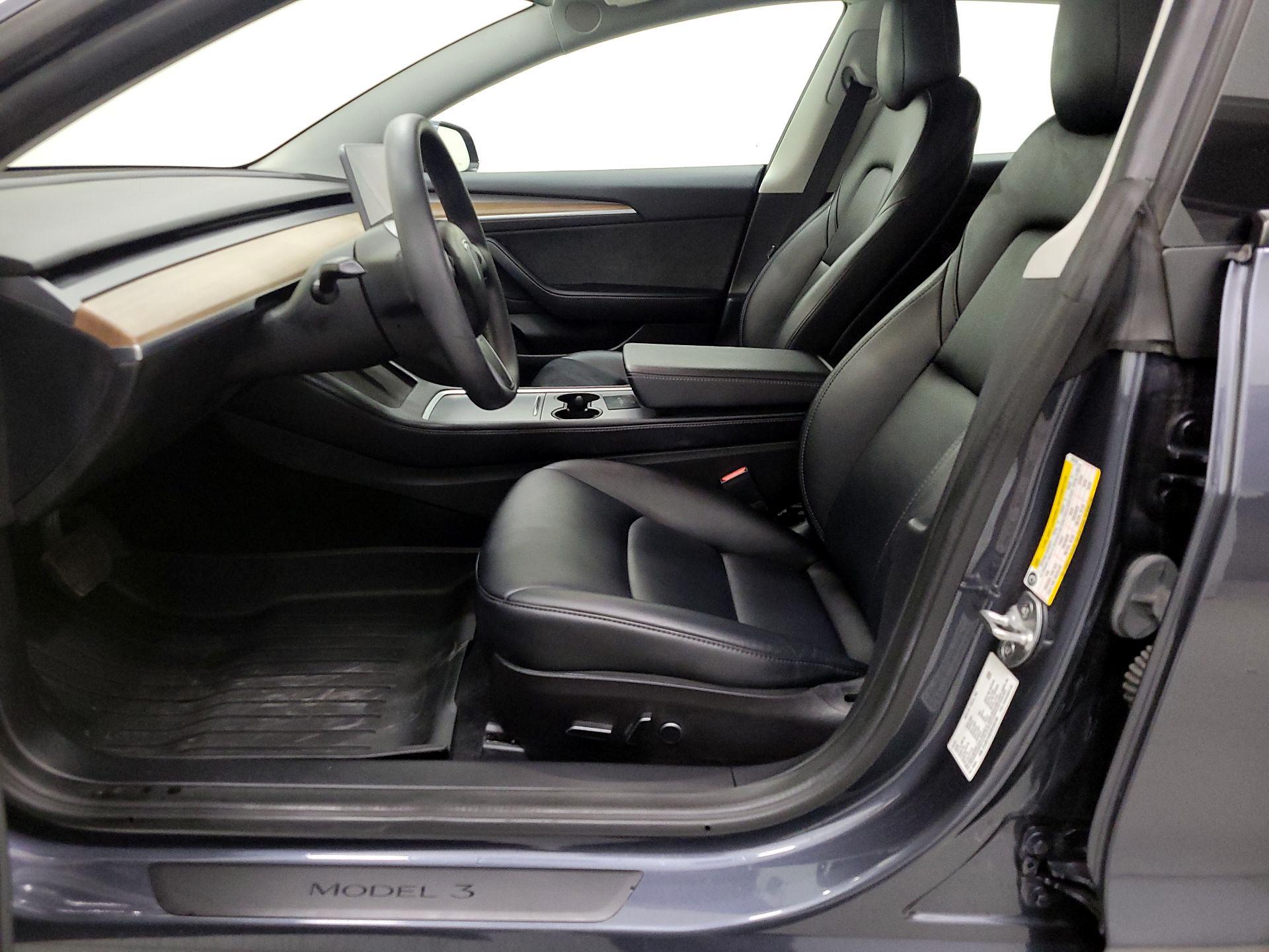 Thumbnail: 2022 Tesla Model 3 - 11