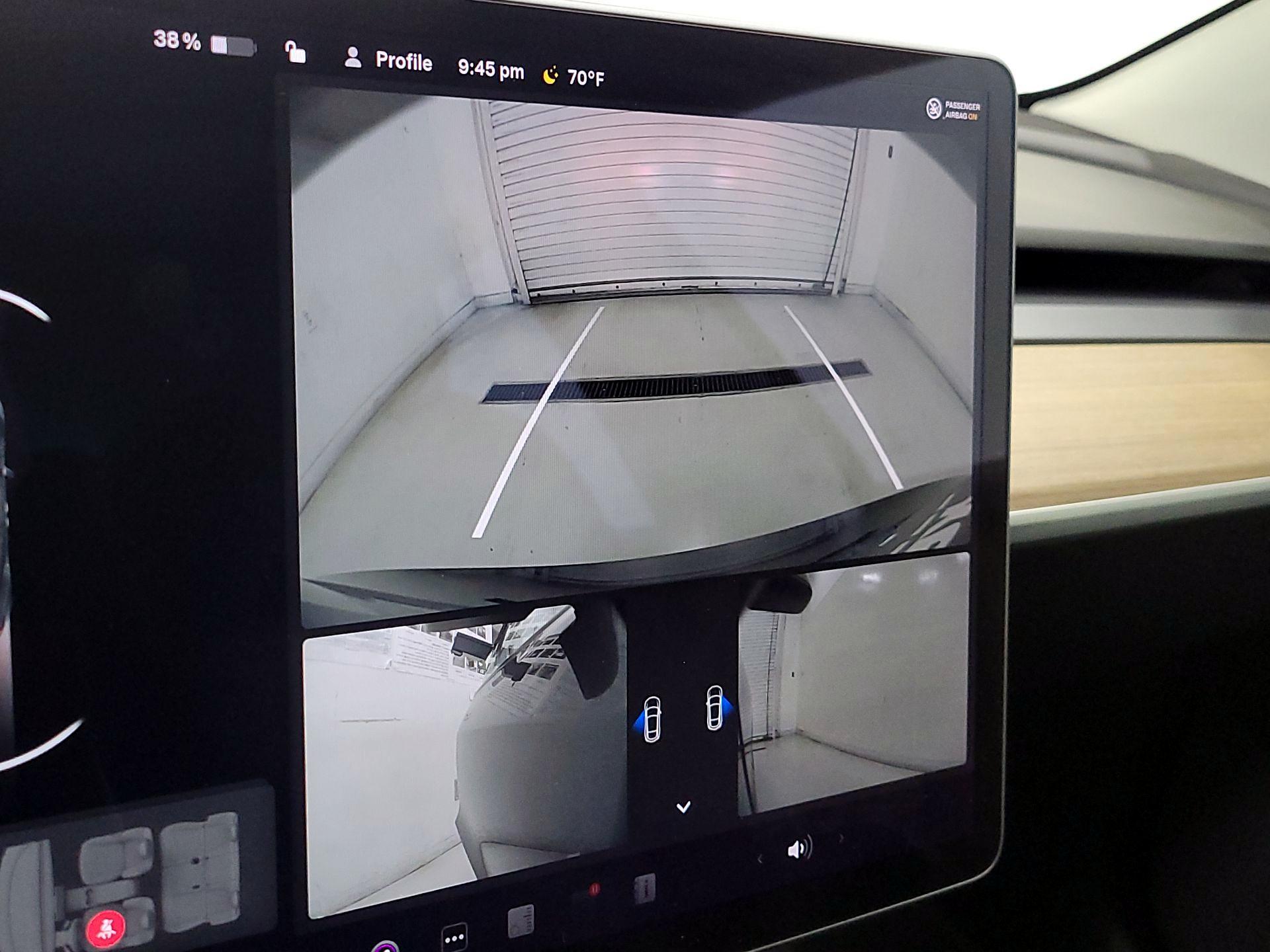 Thumbnail: 2022 Tesla Model 3 - 14