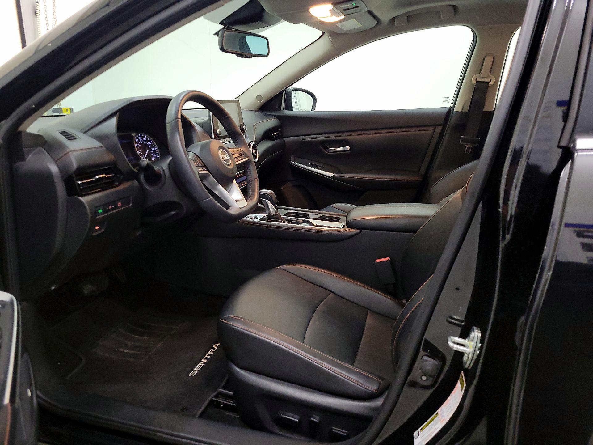 Thumbnail: 2021 Nissan Sentra - 11