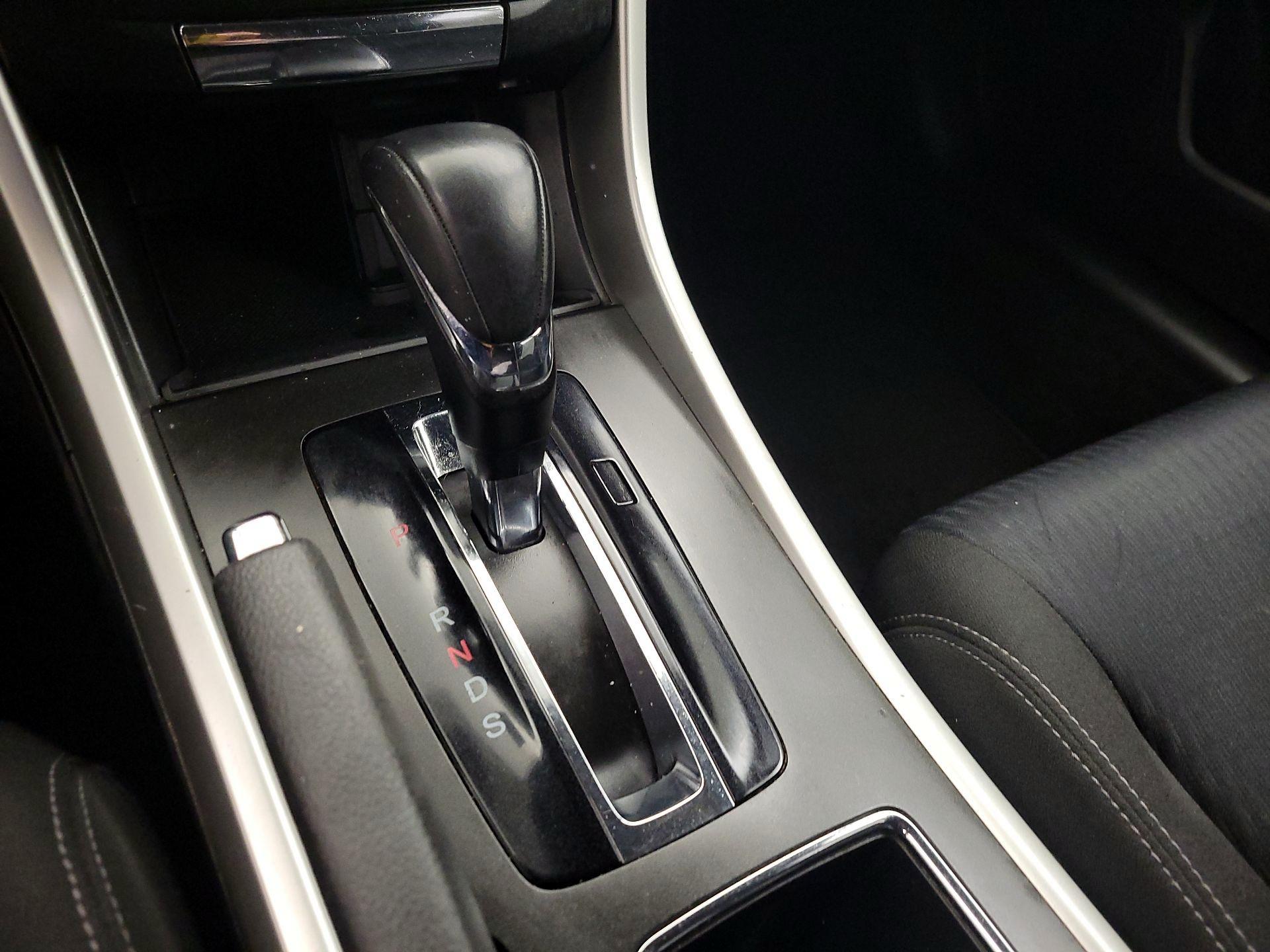 Thumbnail: 2015 Honda Accord - 17