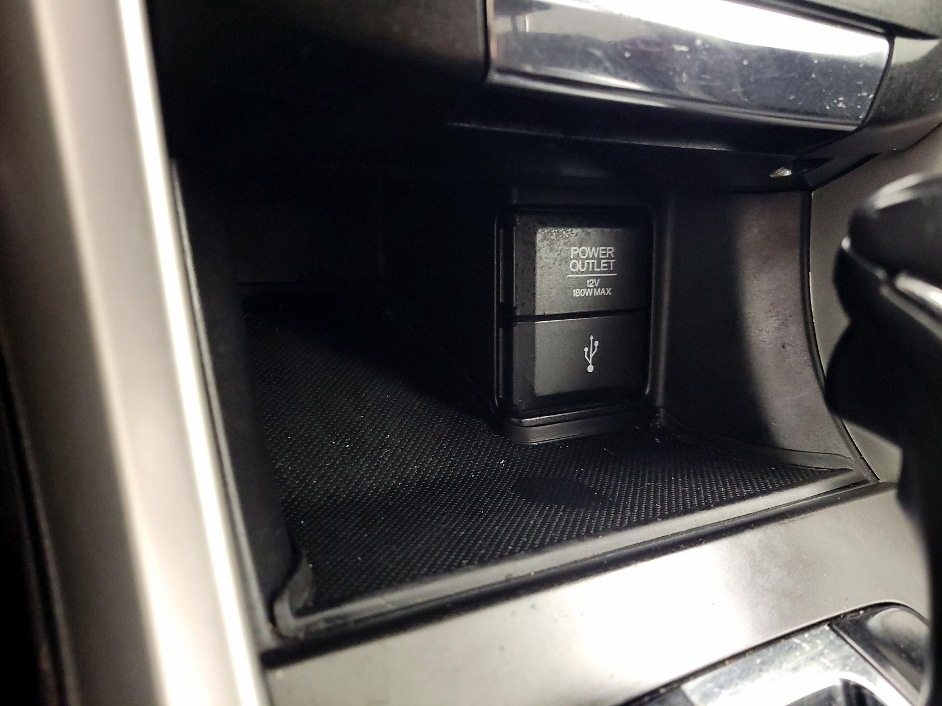 Thumbnail: 2015 Honda Accord - 18