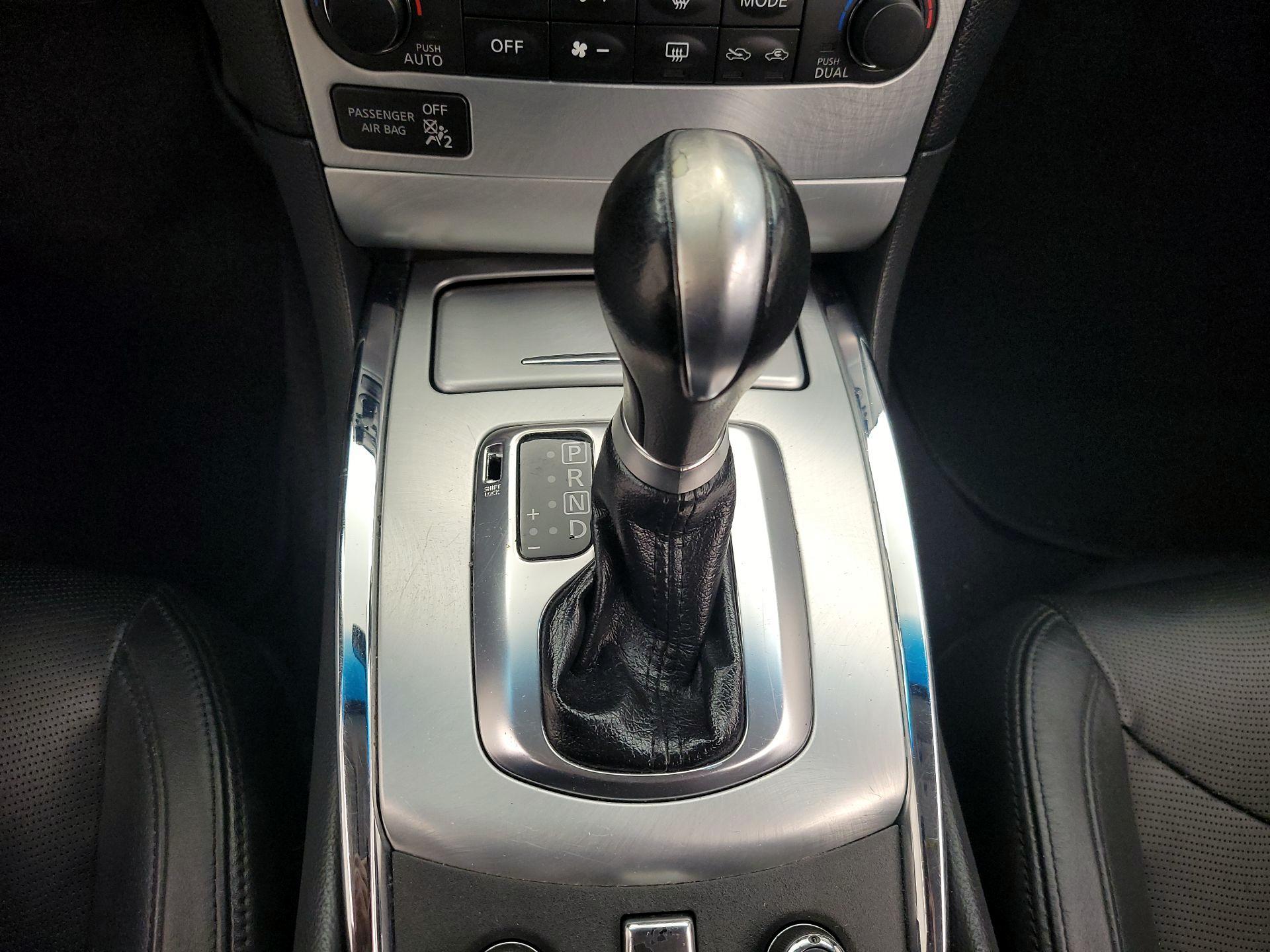 Thumbnail: 2014 INFINITI Q60 - 18