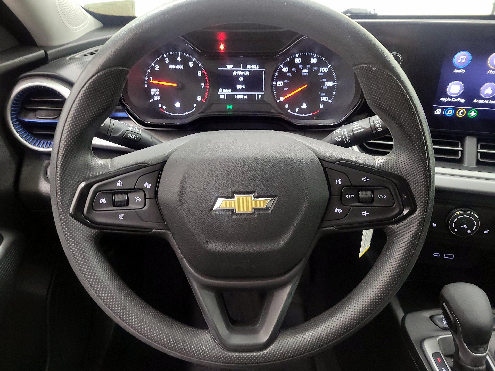 Thumbnail: 2024 Chevrolet Trax - 10