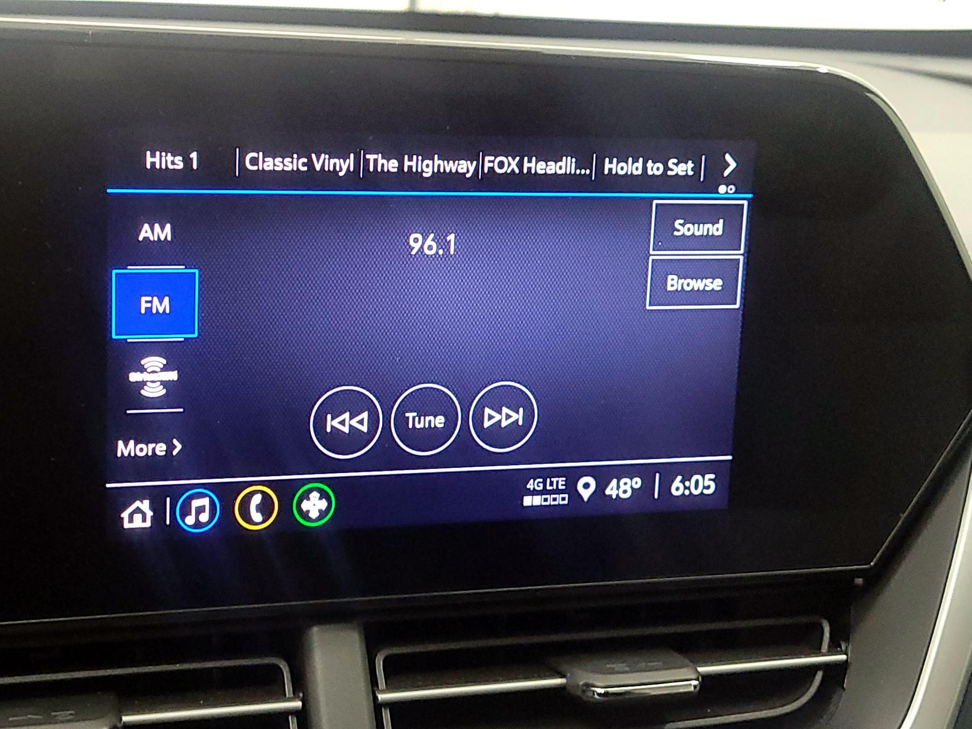 Thumbnail: 2024 Chevrolet Trax - 15