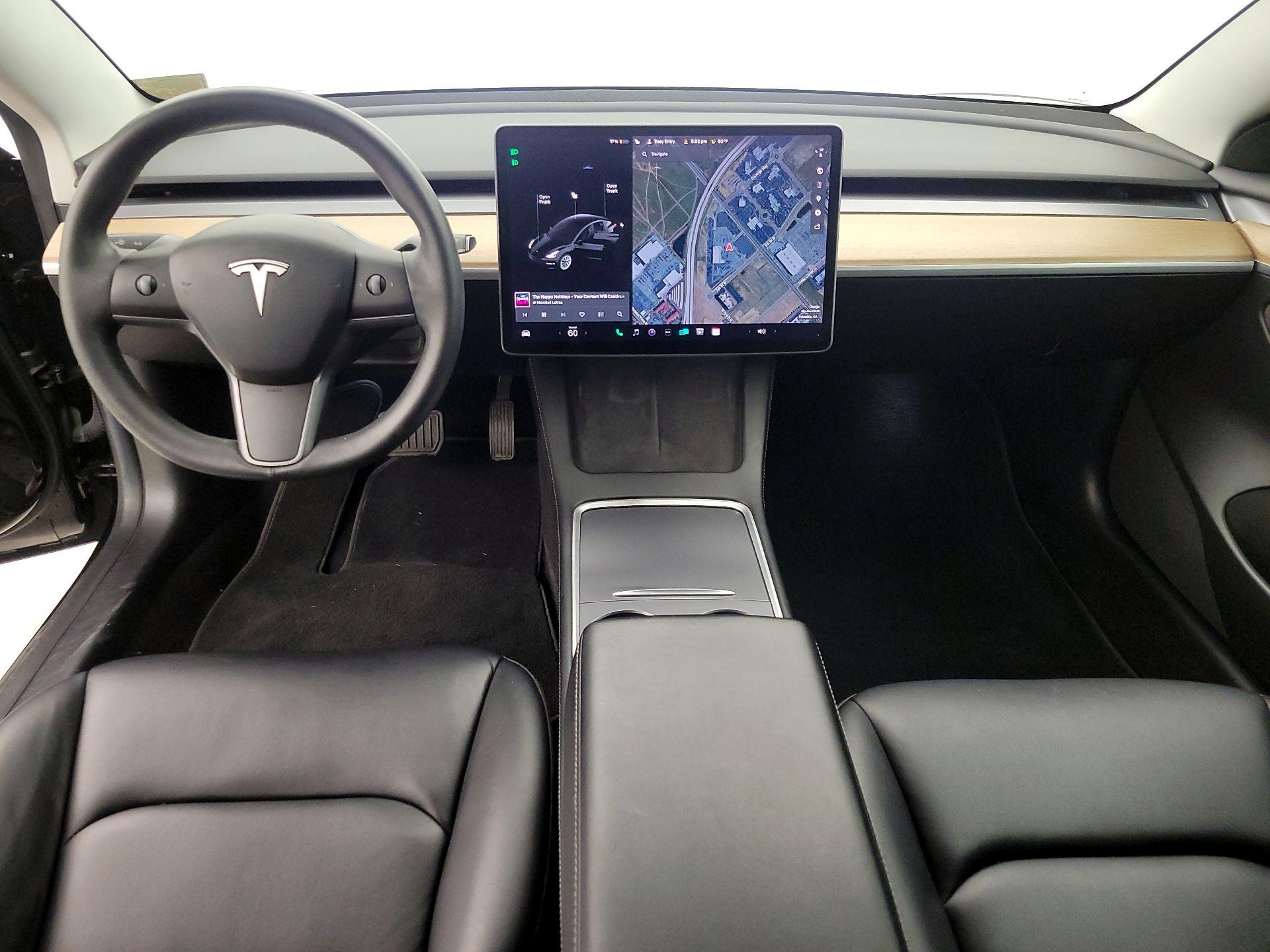 Thumbnail: 2021 Tesla Model 3 - 9