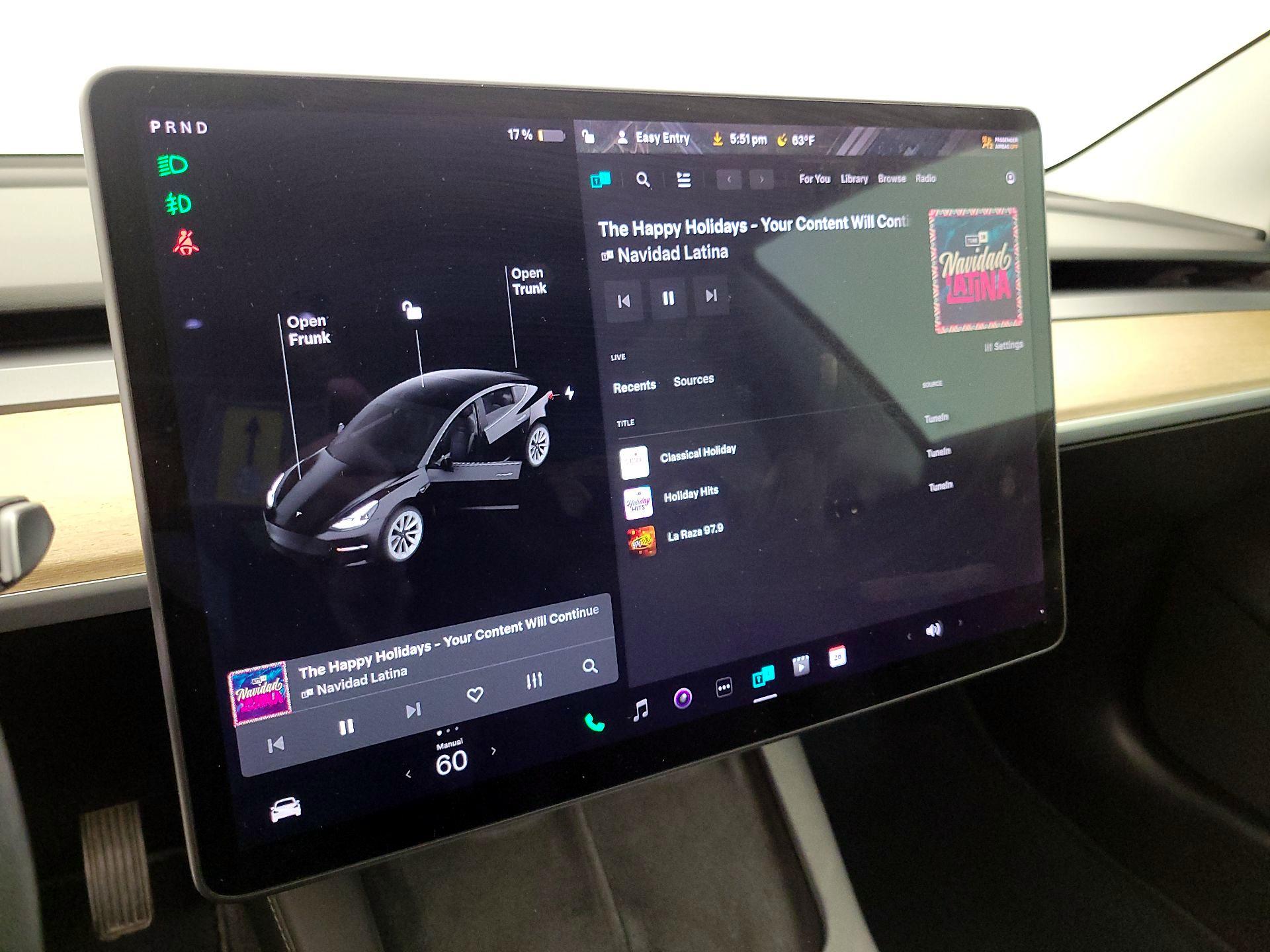 Thumbnail: 2021 Tesla Model 3 - 15