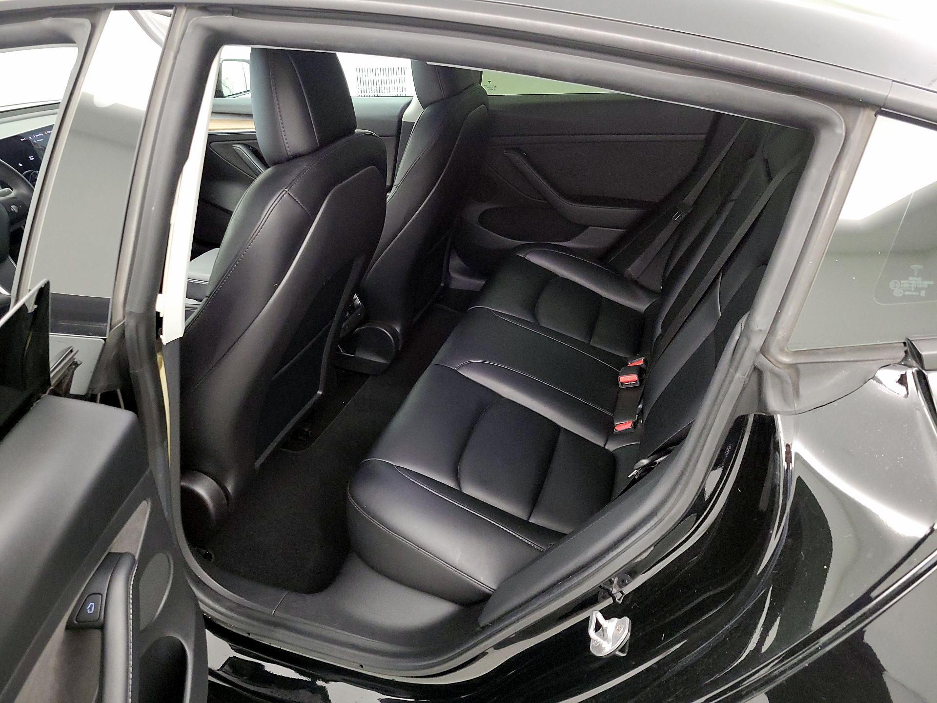 Thumbnail: 2021 Tesla Model 3 - 18