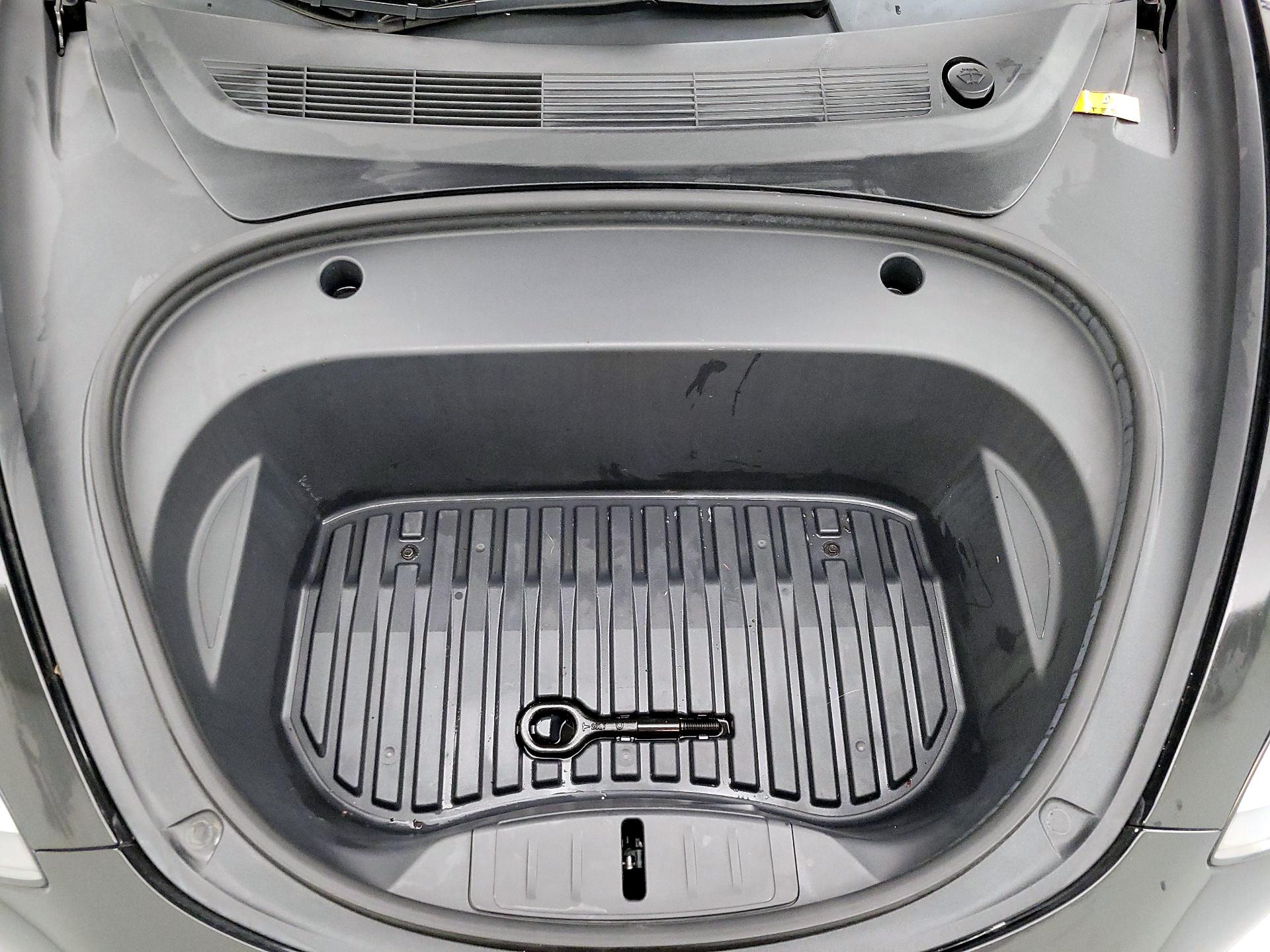 Thumbnail: 2021 Tesla Model 3 - 20