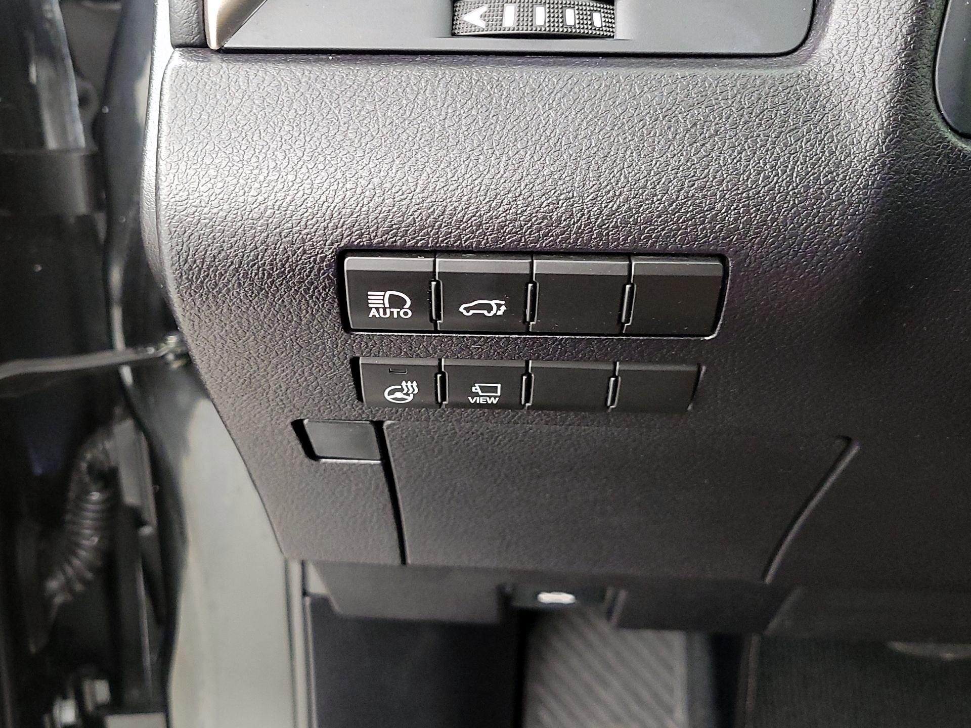 Thumbnail: 2022 Lexus RX - 13