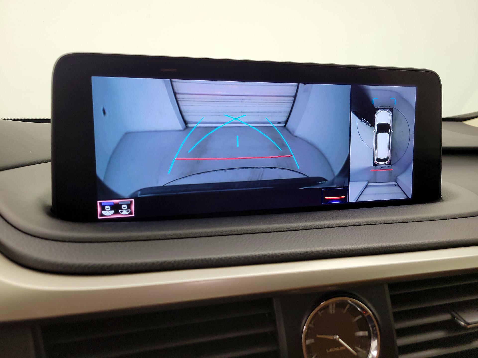 Thumbnail: 2022 Lexus RX - 15