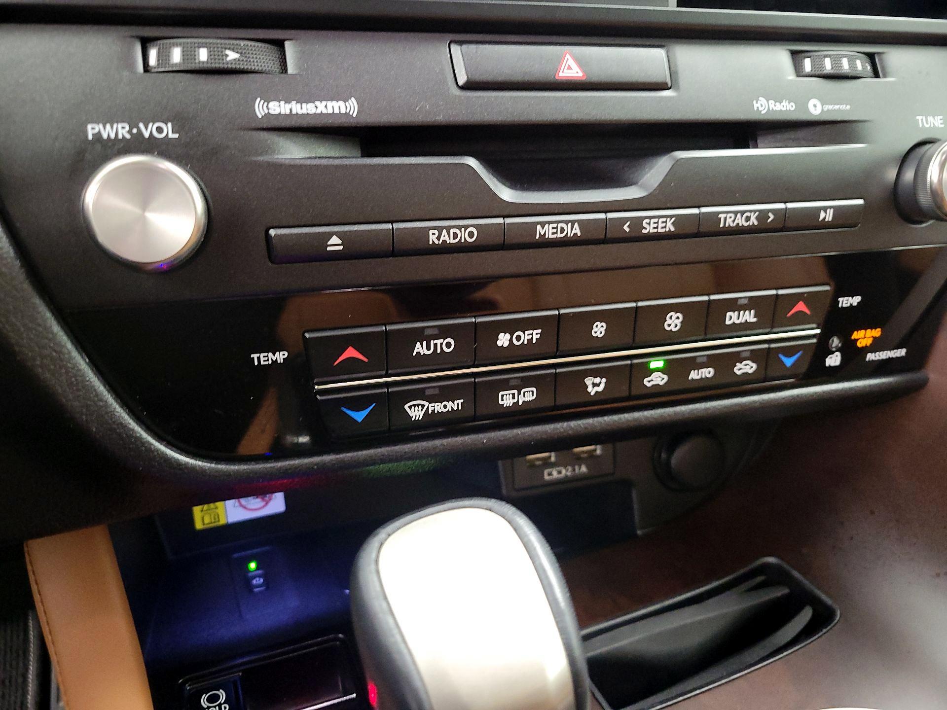 Thumbnail: 2022 Lexus RX - 17