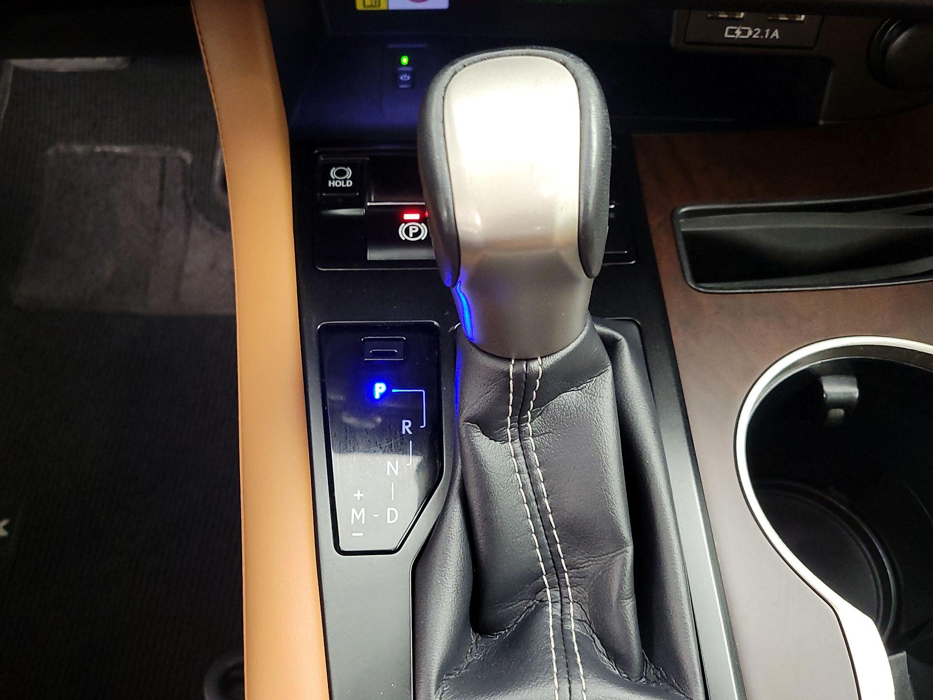 Thumbnail: 2022 Lexus RX - 18