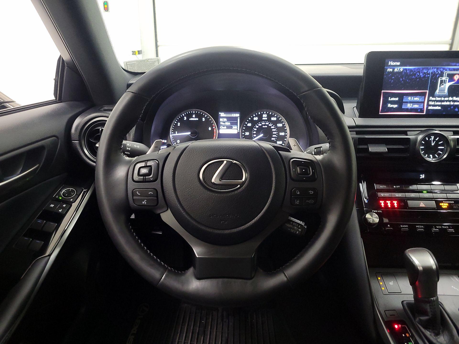 Thumbnail: 2024 Lexus IS - 10