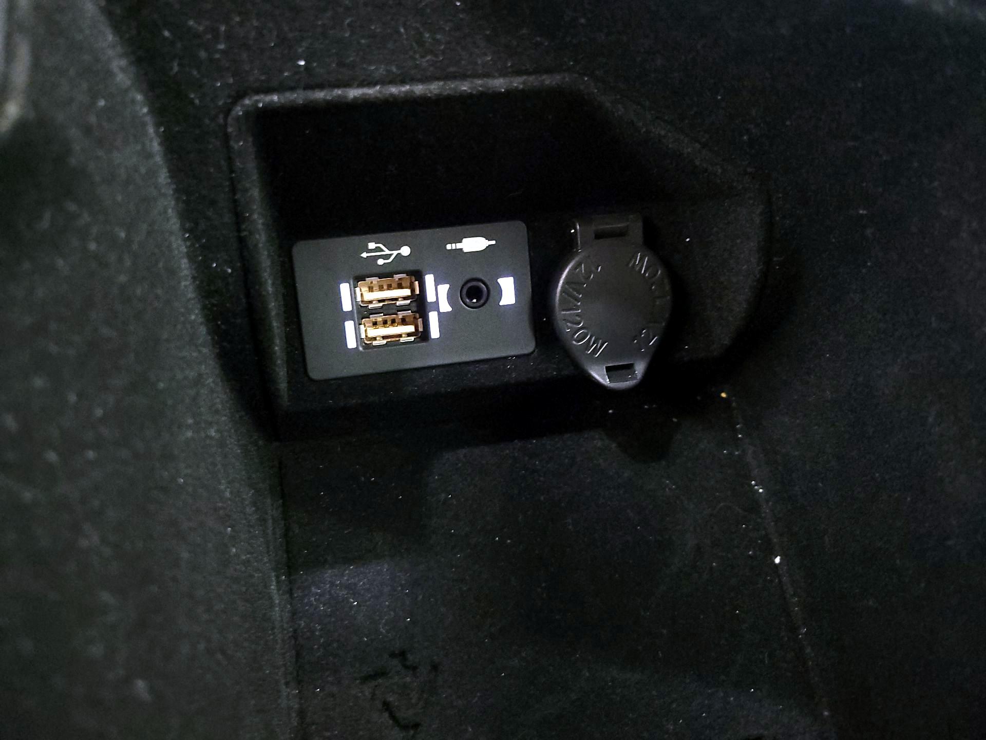 Thumbnail: 2024 Lexus IS - 18