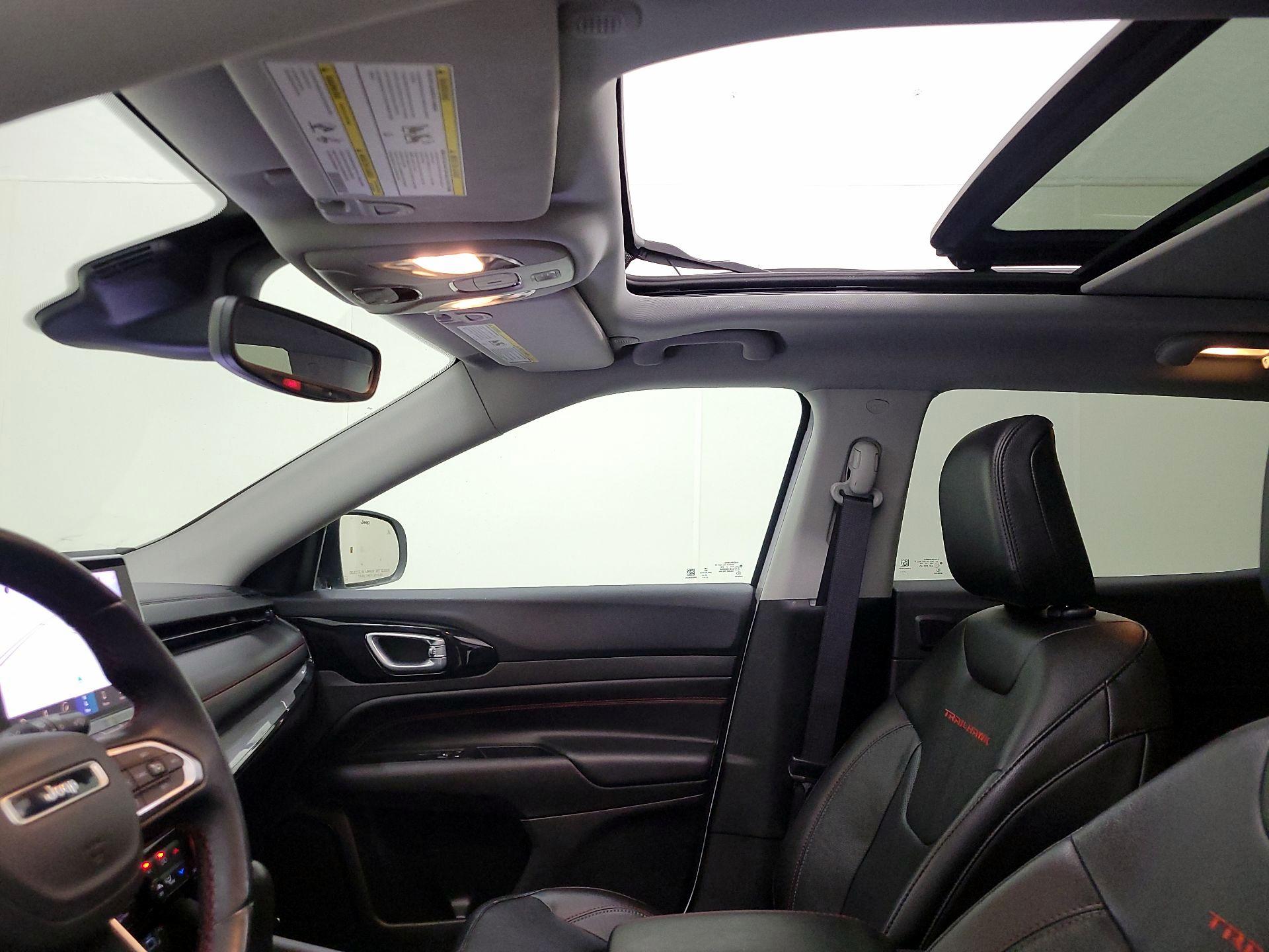 Thumbnail: 2022 Jeep Compass - 20