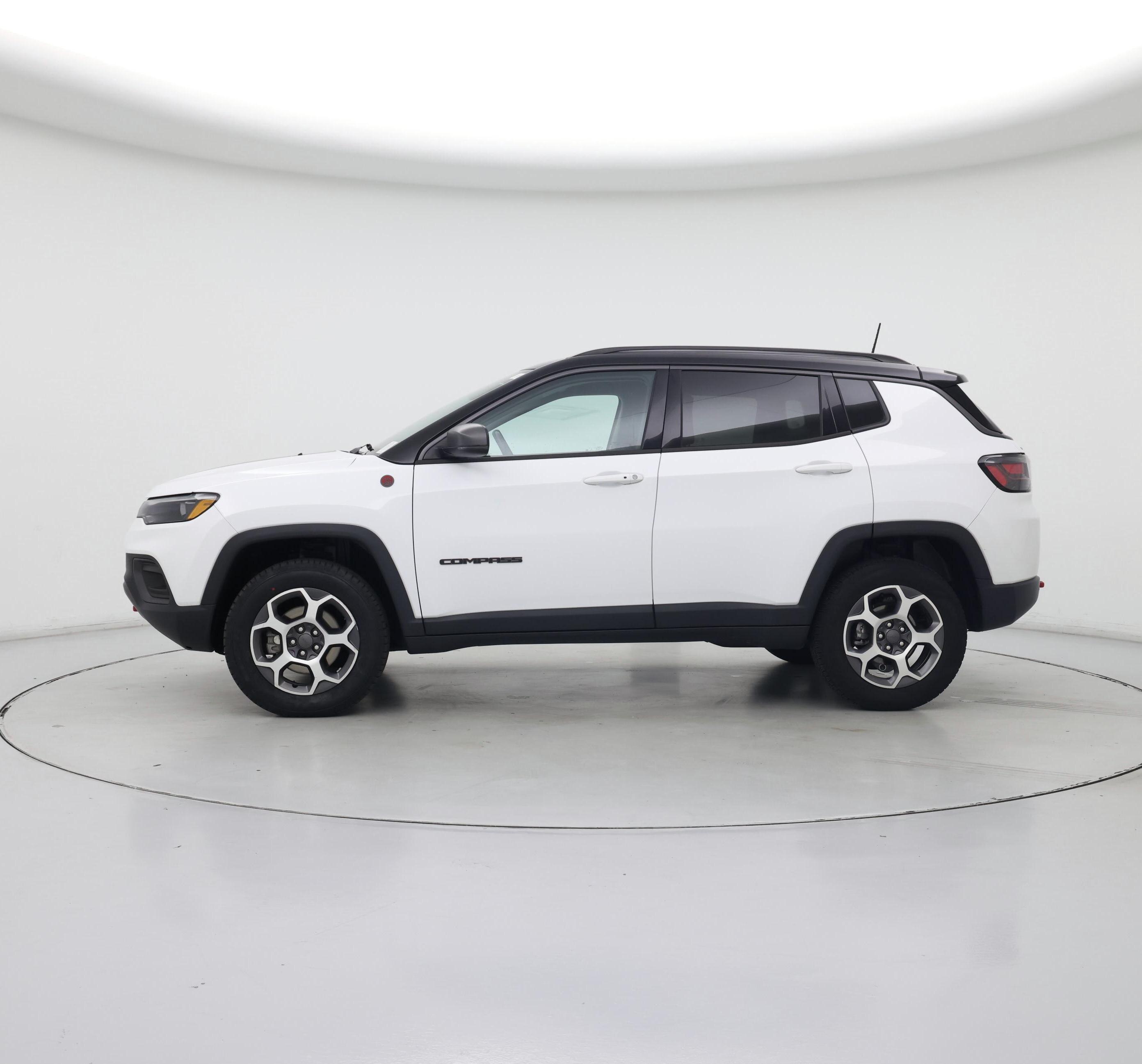 Thumbnail: 2022 Jeep Compass - 3