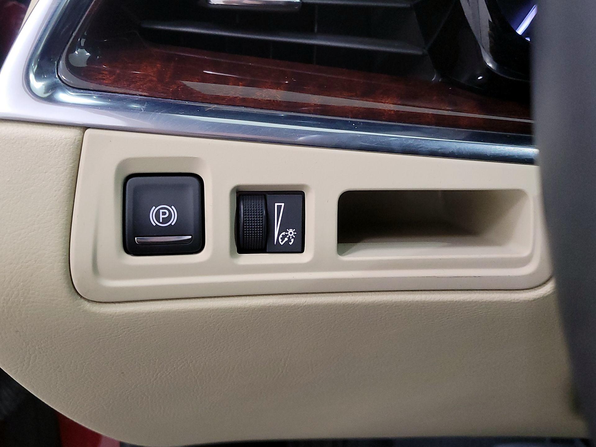 Thumbnail: 2017 Cadillac XT5 - 13