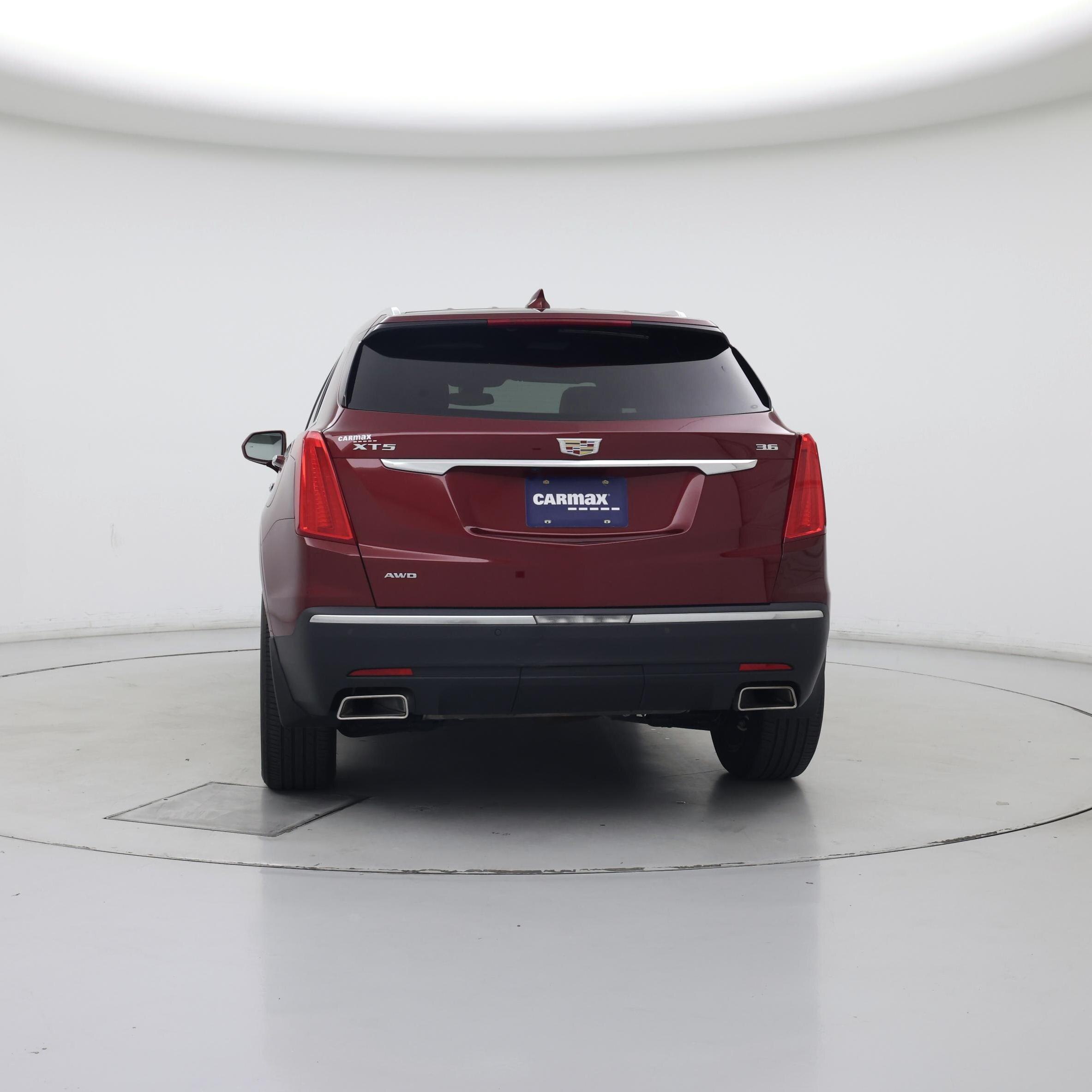 Thumbnail: 2017 Cadillac XT5 - 6