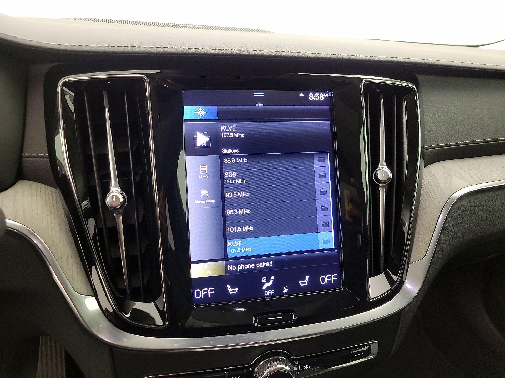 Thumbnail: 2021 Volvo S60 - 16