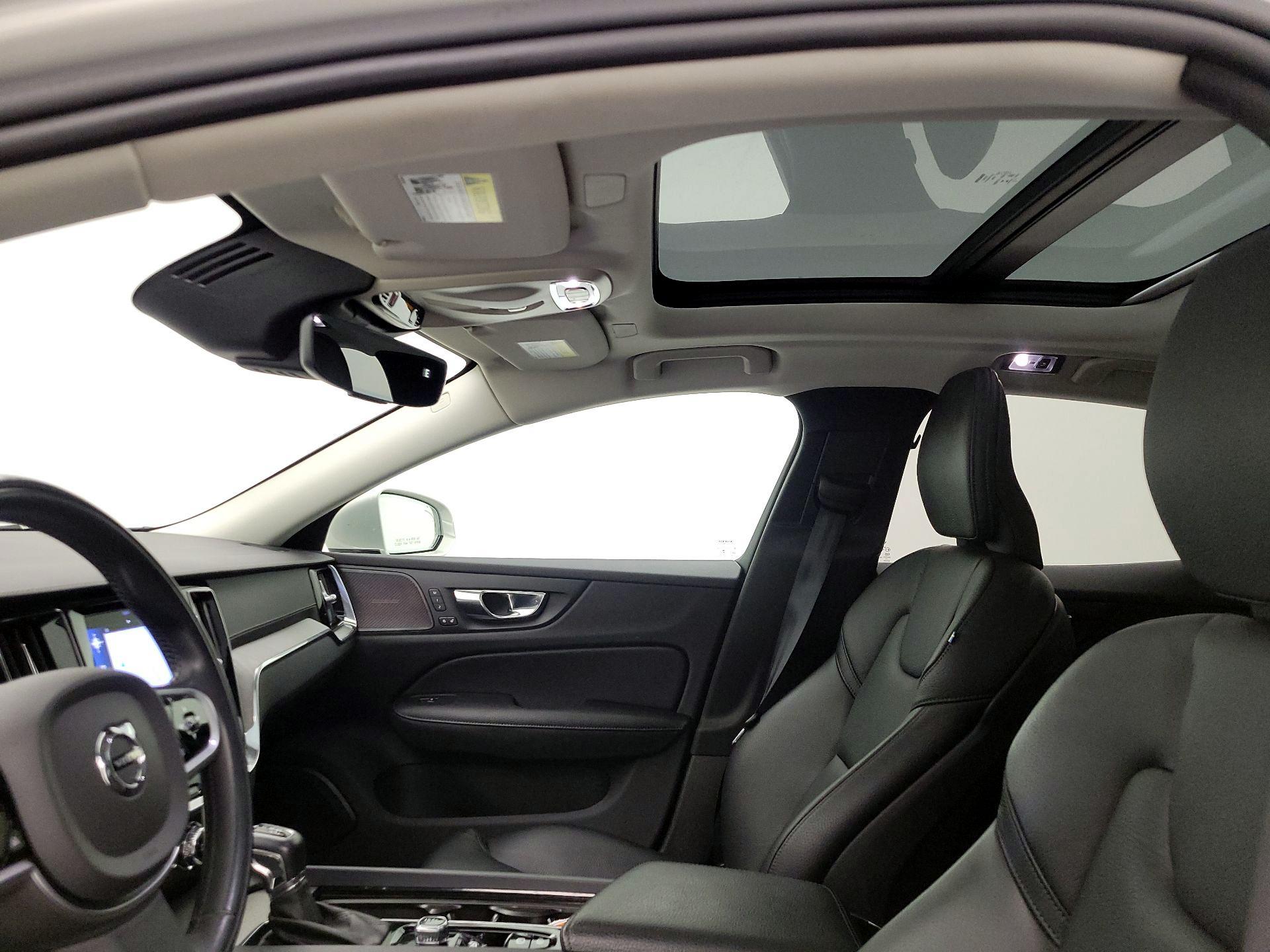 Thumbnail: 2021 Volvo S60 - 20