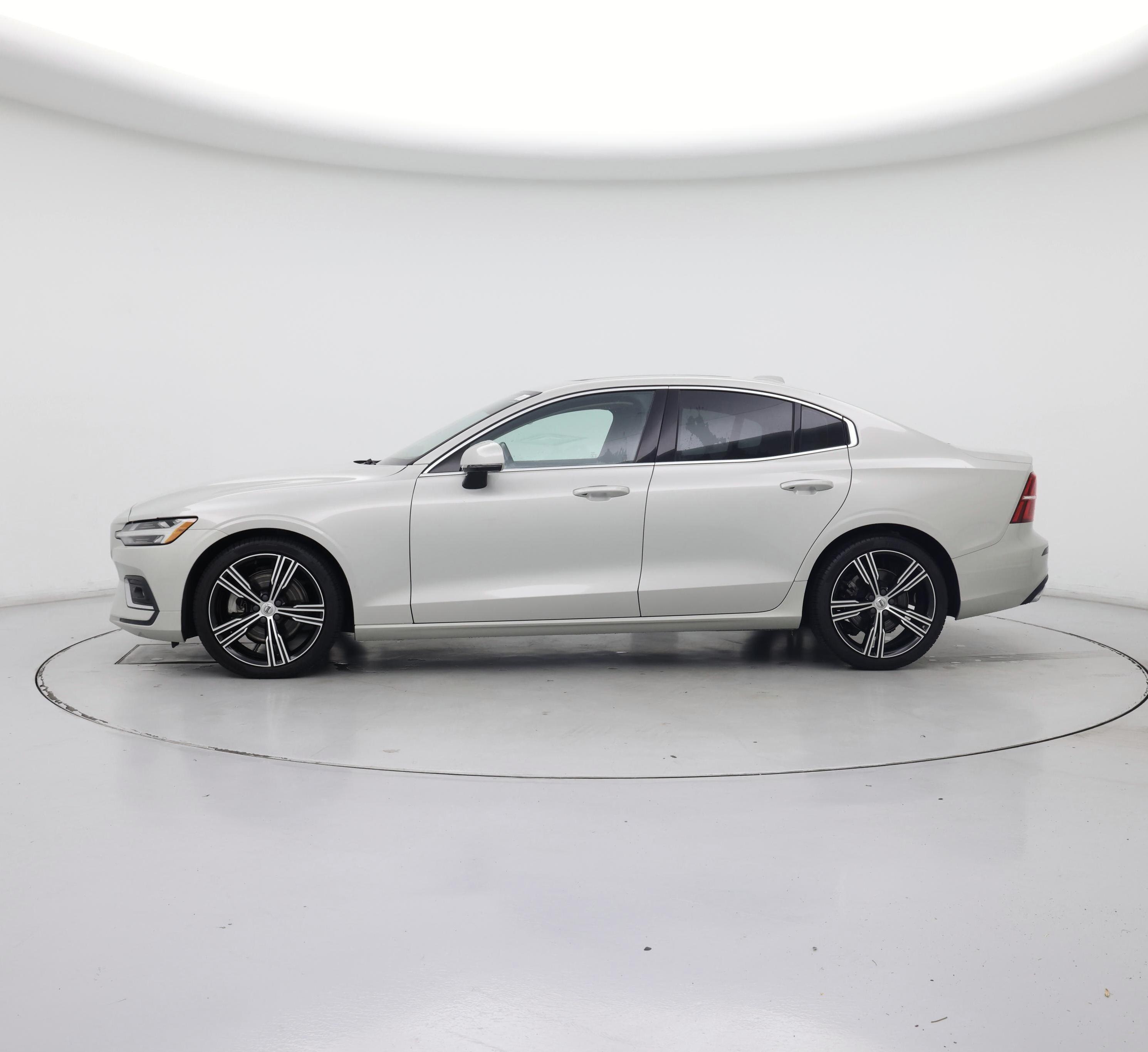 Thumbnail: 2021 Volvo S60 - 3