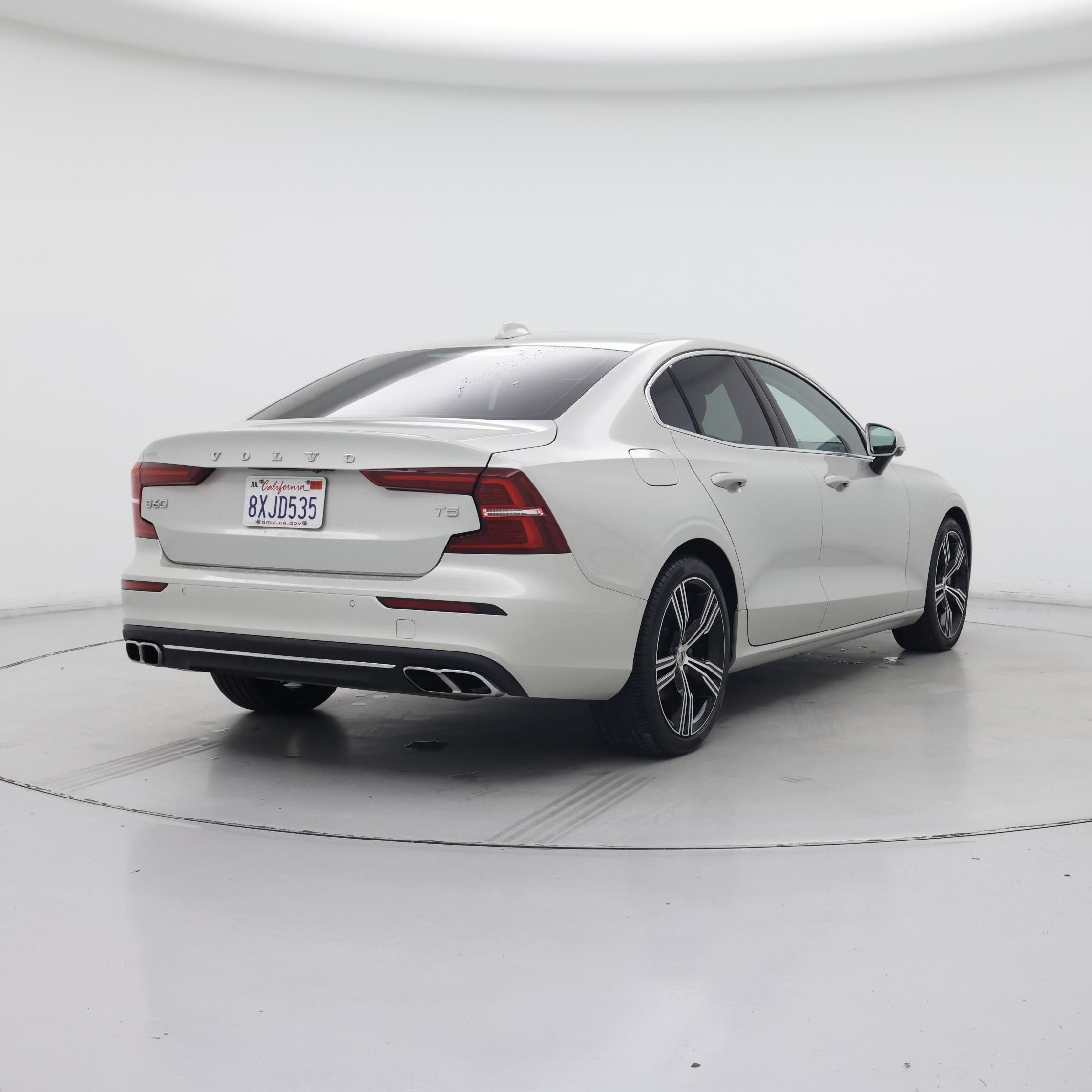 Thumbnail: 2021 Volvo S60 - 8