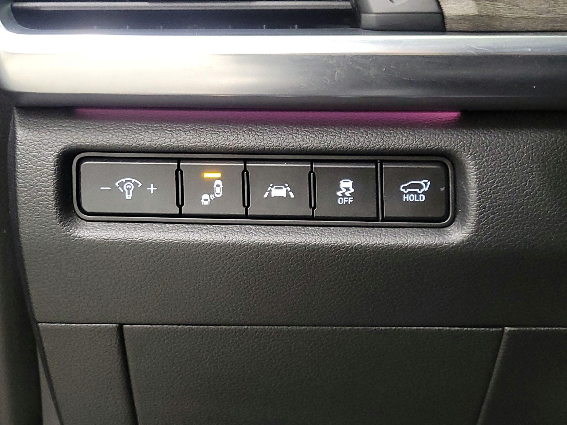 Thumbnail: 2021 Kia Telluride - 13