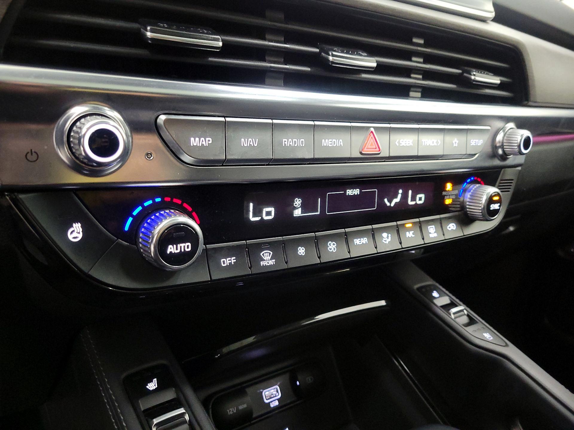 Thumbnail: 2021 Kia Telluride - 17