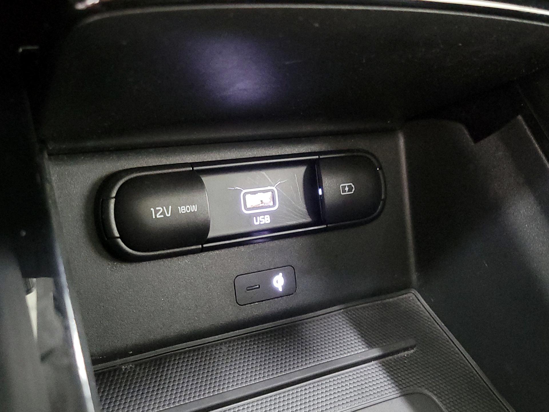 Thumbnail: 2021 Kia Telluride - 19