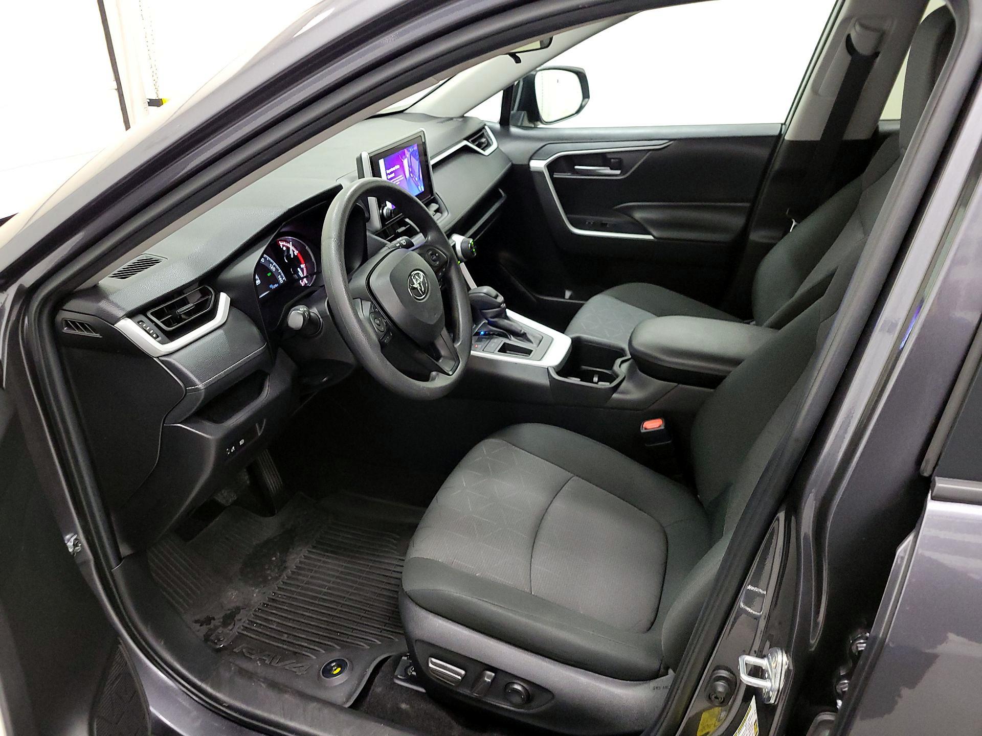 Thumbnail: 2024 Toyota RAV4 - 11