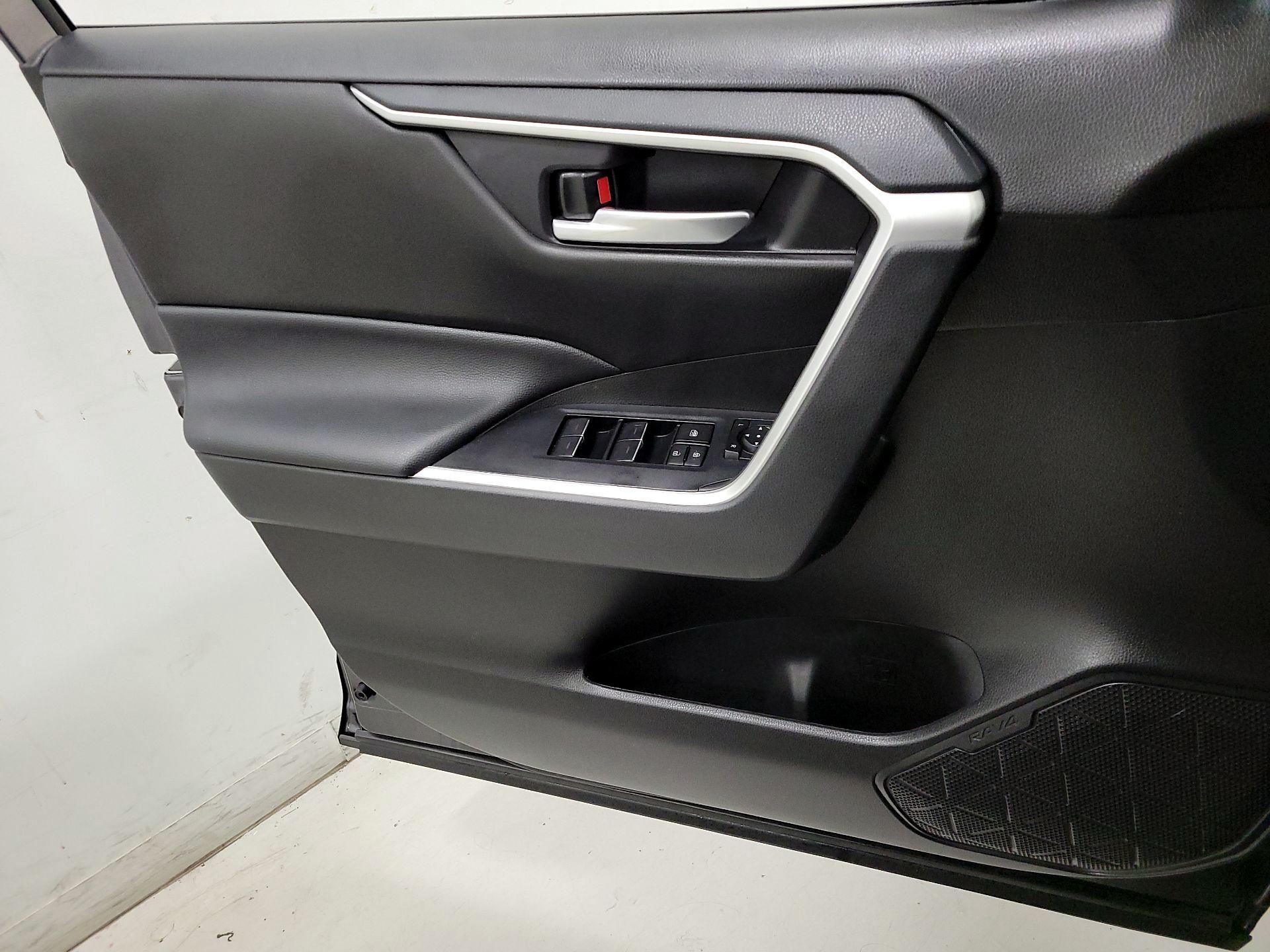 Thumbnail: 2024 Toyota RAV4 - 12