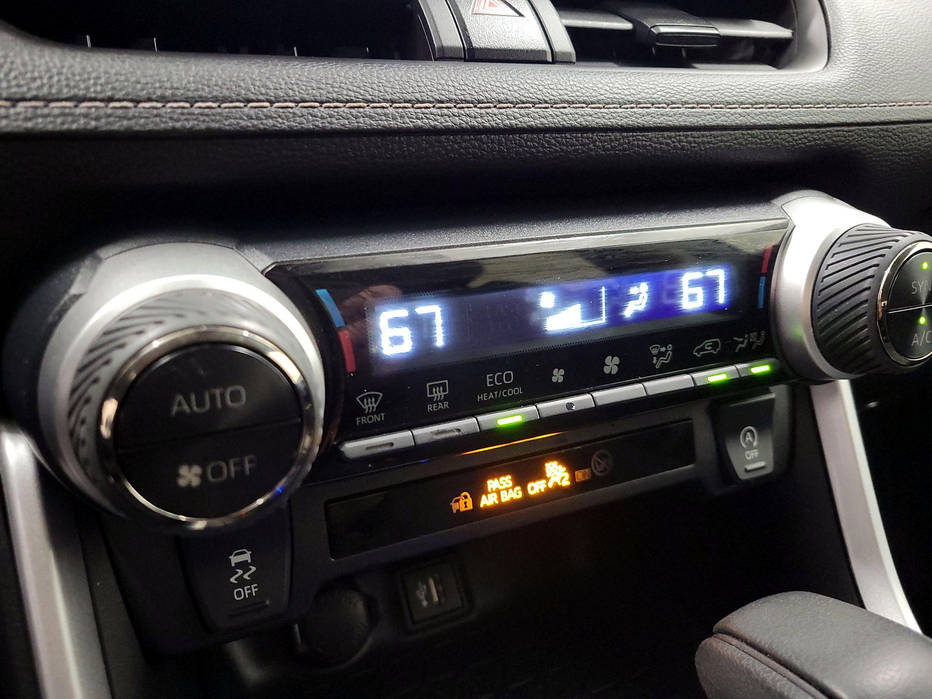 Thumbnail: 2024 Toyota RAV4 - 16