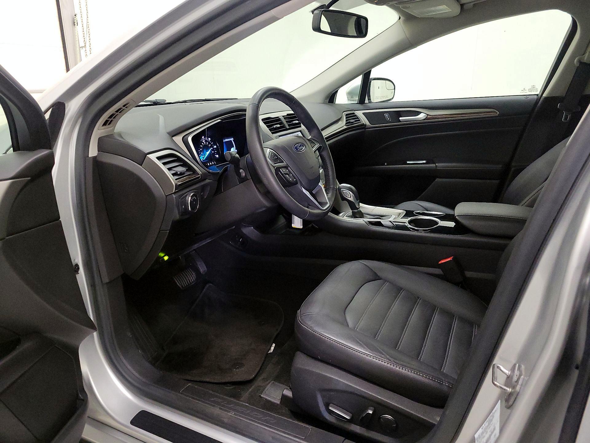 Thumbnail: 2014 Ford Fusion - 11