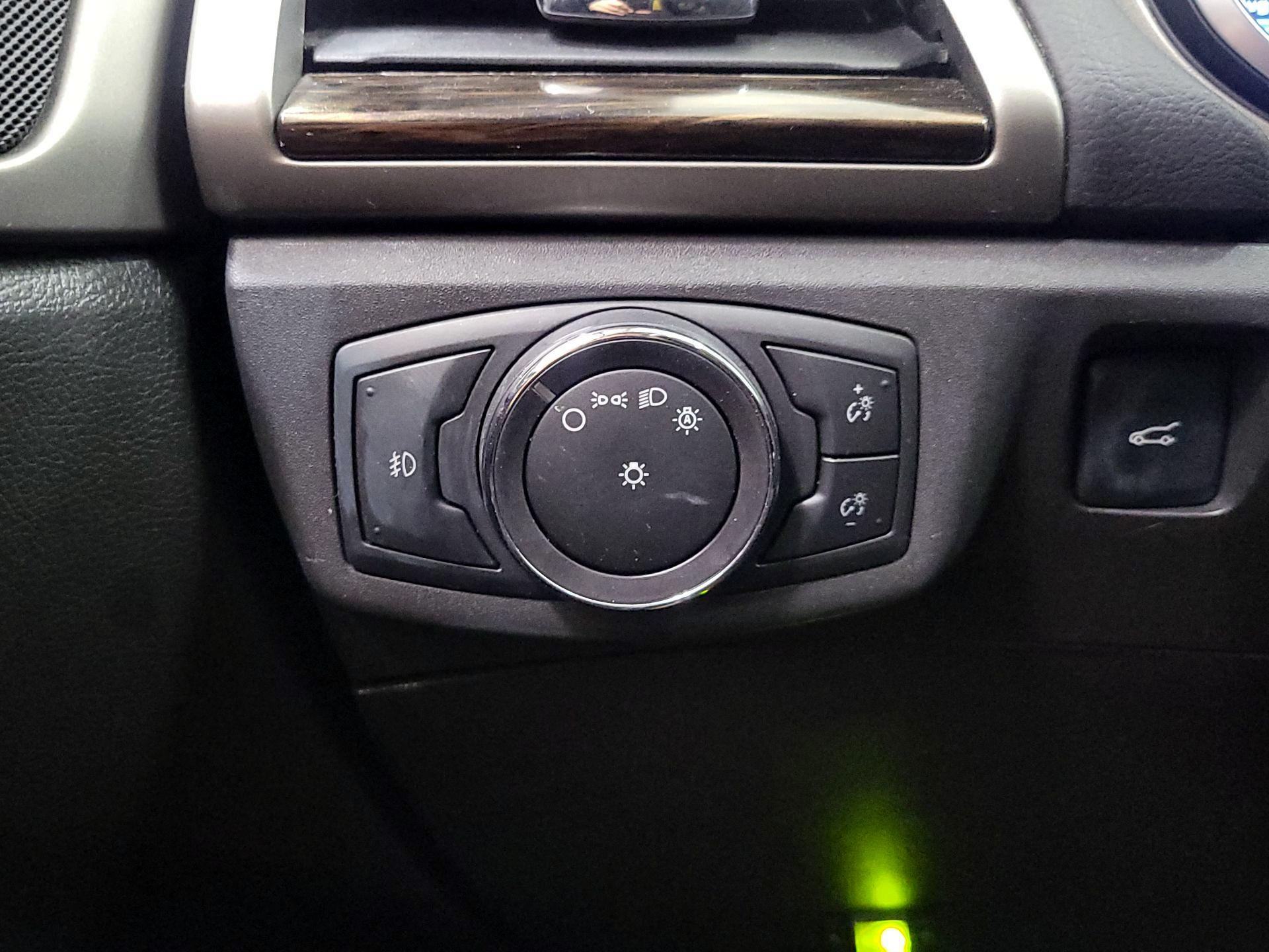 Thumbnail: 2014 Ford Fusion - 13