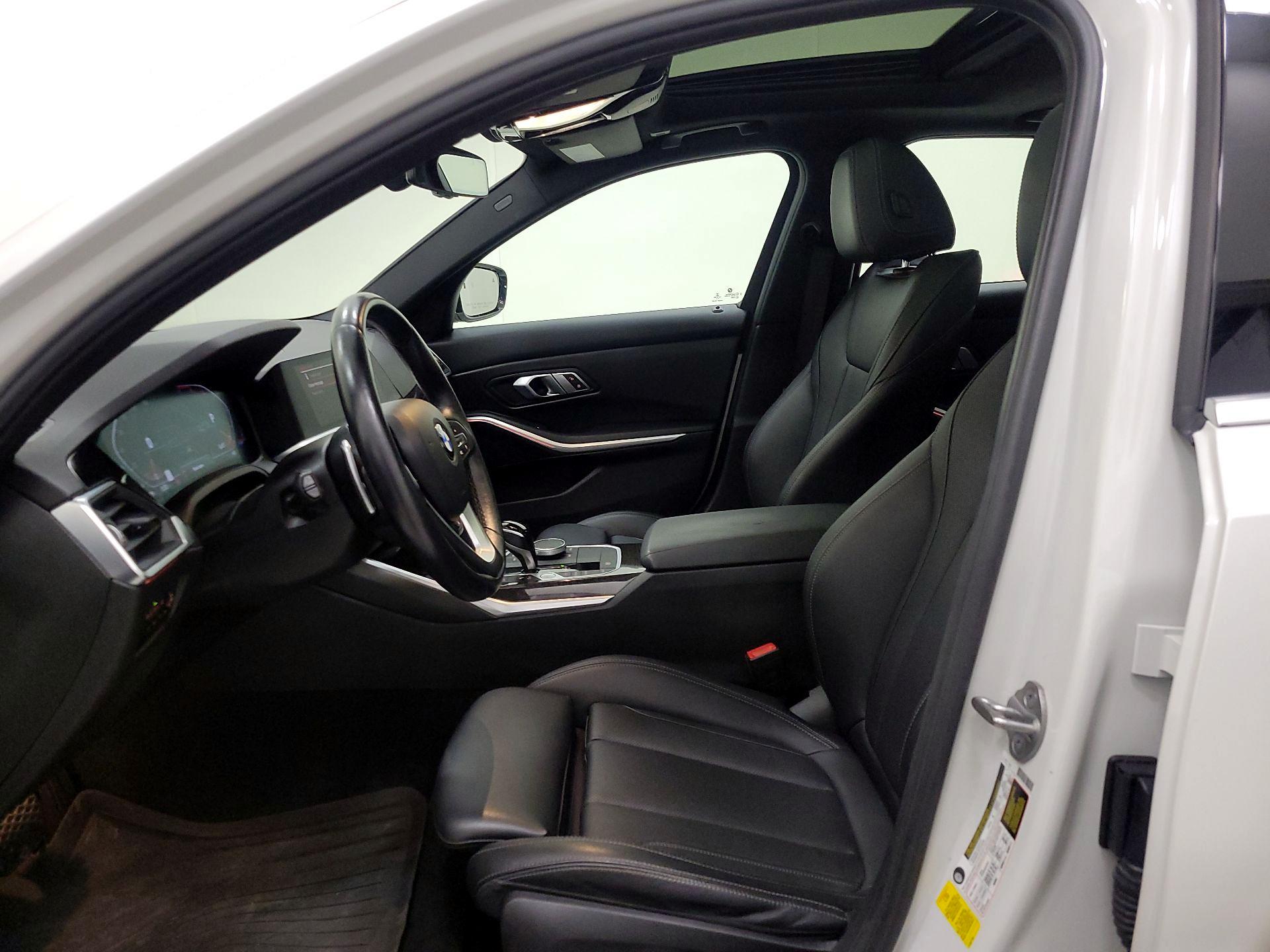 Thumbnail: 2022 BMW 3 Series - 11