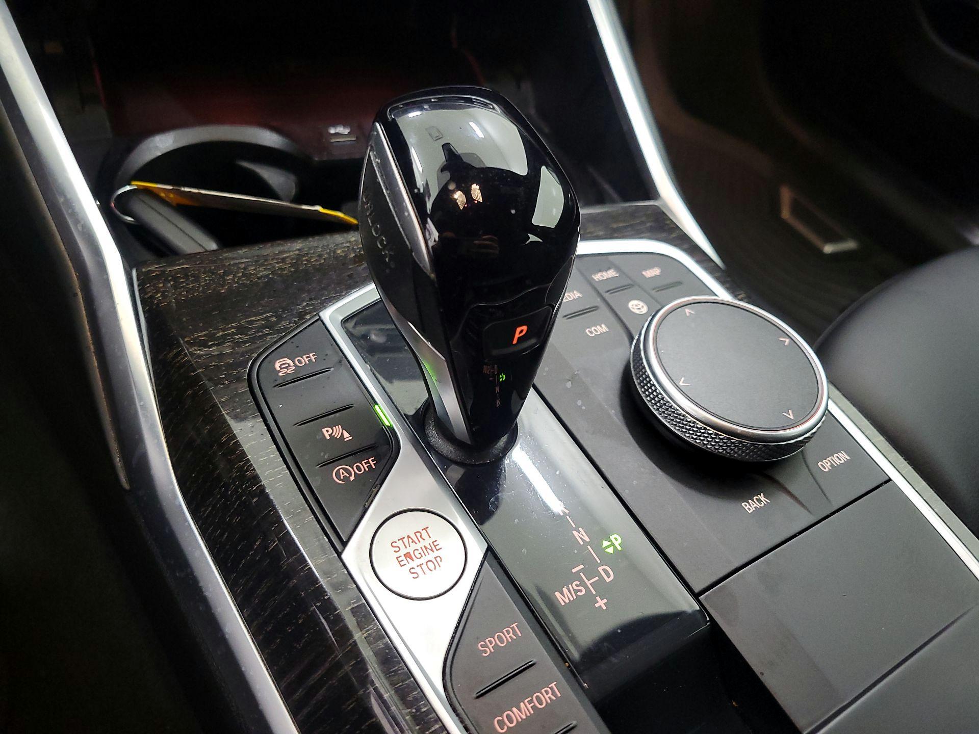 Thumbnail: 2022 BMW 3 Series - 18