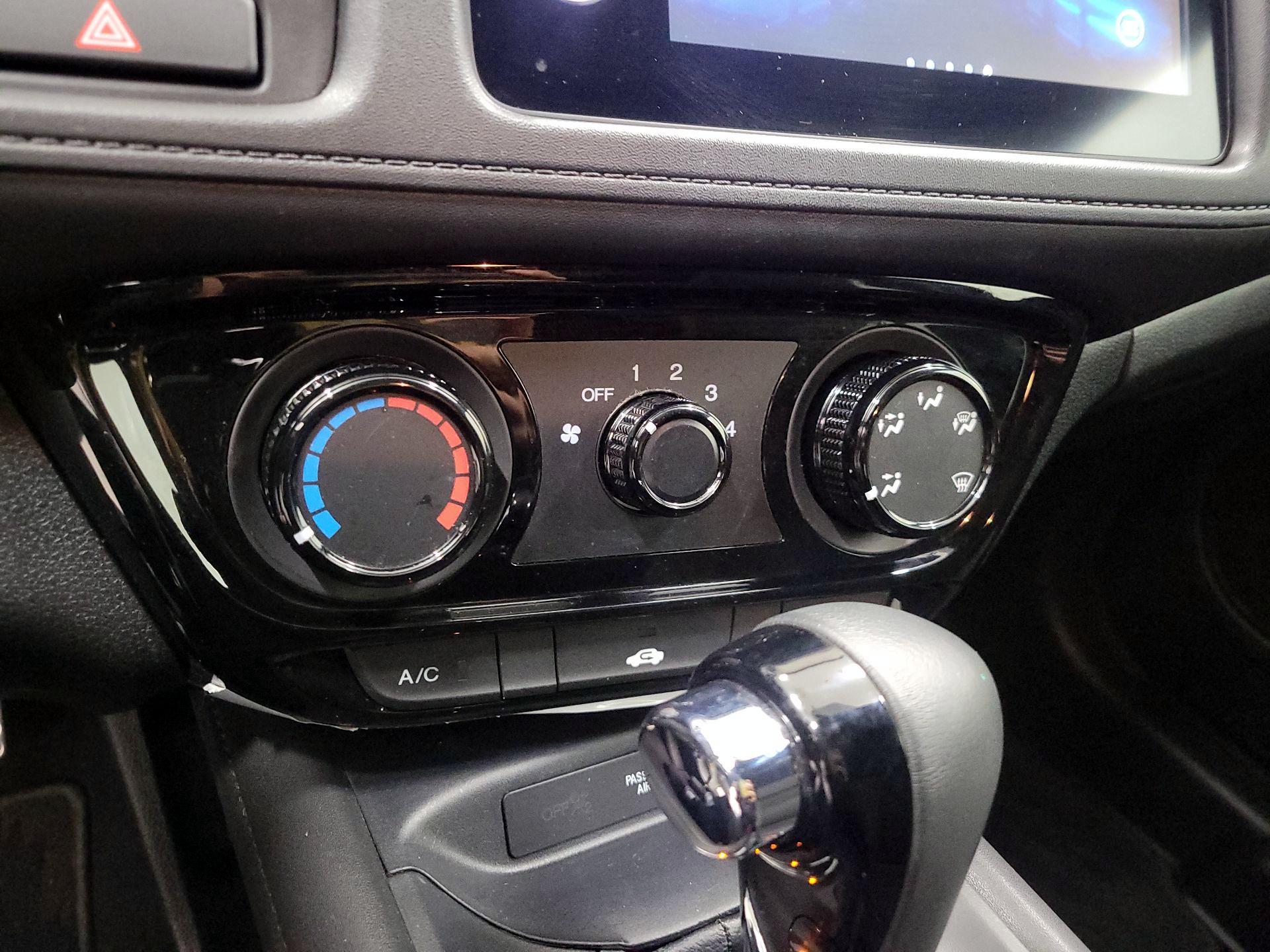 Thumbnail: 2022 Honda HR-V - 16