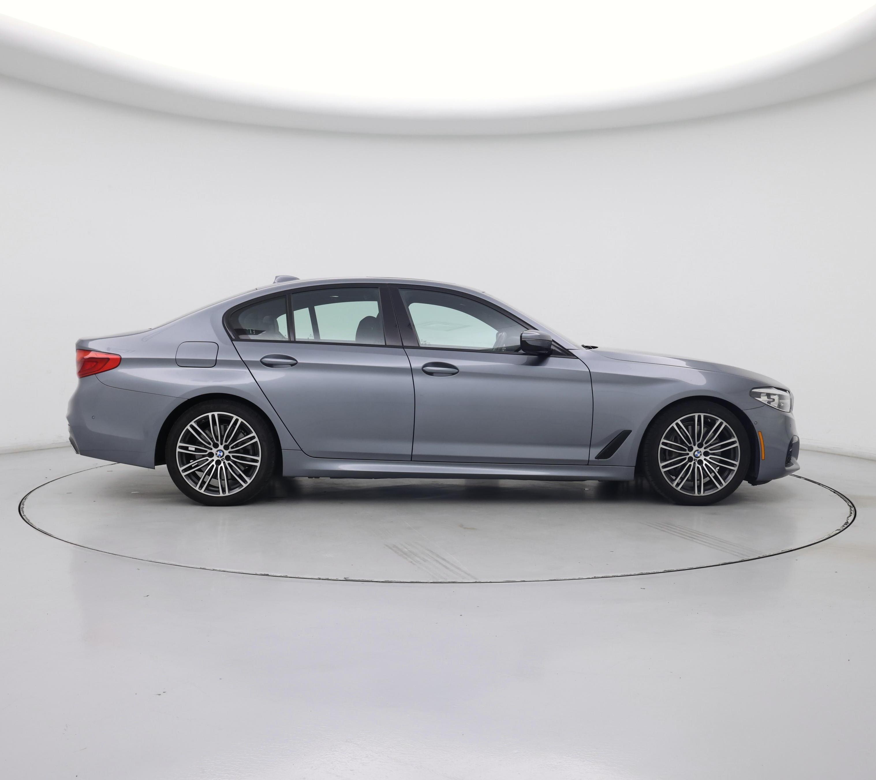 Thumbnail: 2020 BMW 5 Series - 7