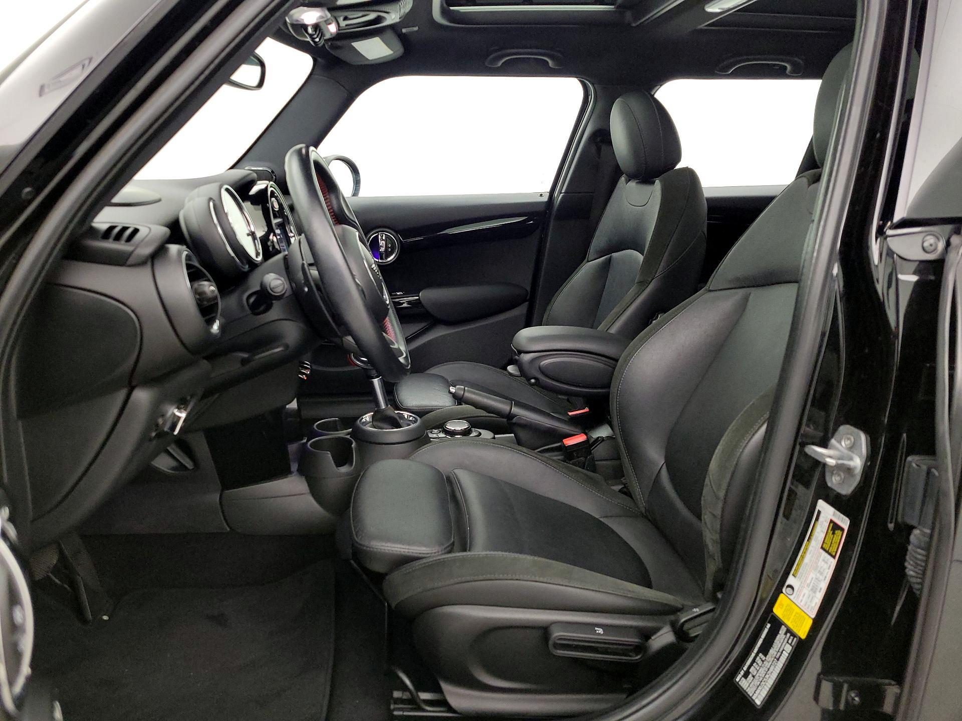 Thumbnail: 2019 MINI Cooper Hardtop - 11