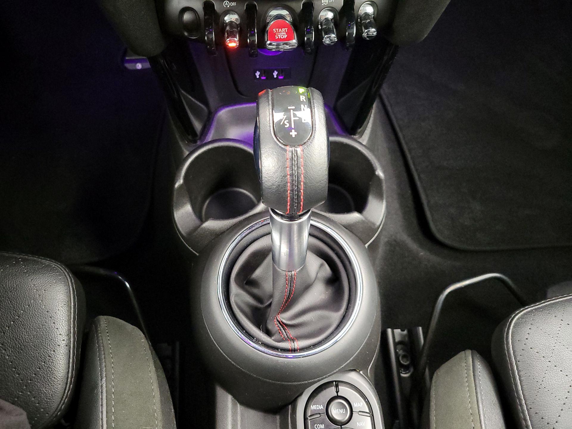 Thumbnail: 2019 MINI Cooper Hardtop - 18