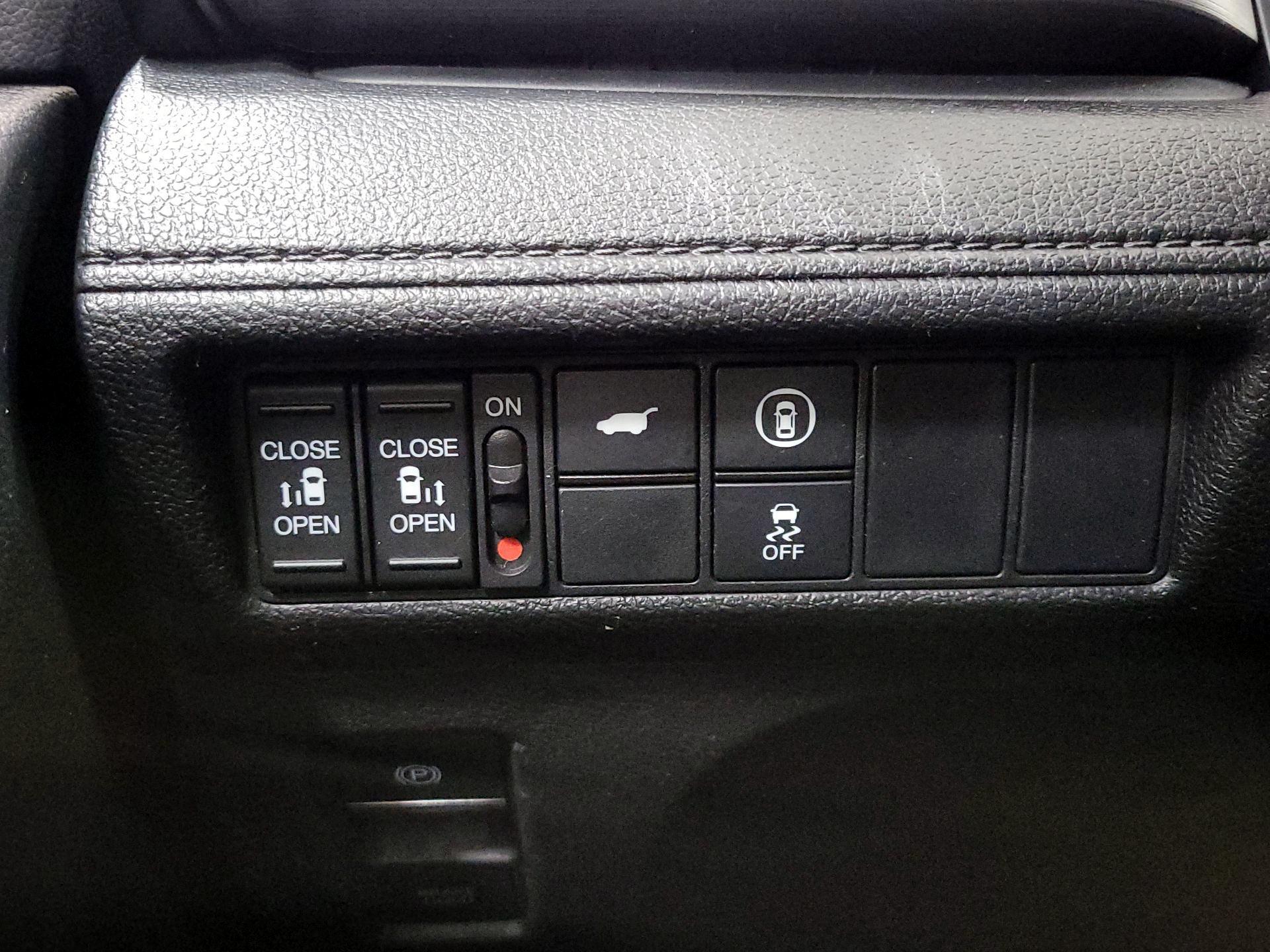 Thumbnail: 2022 Honda Odyssey - 13