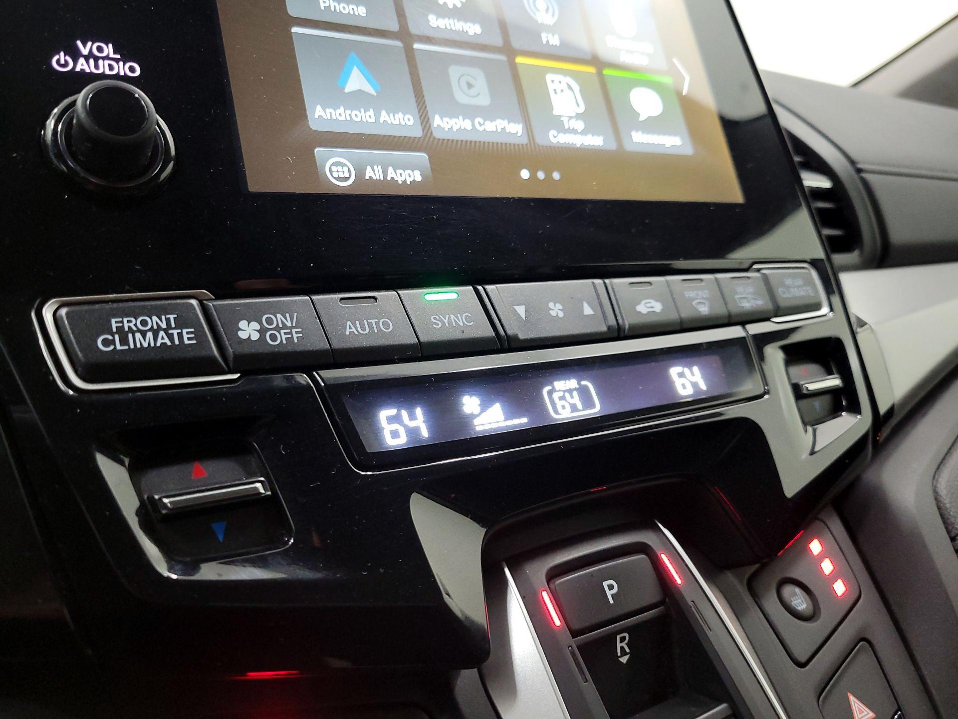 Thumbnail: 2022 Honda Odyssey - 16