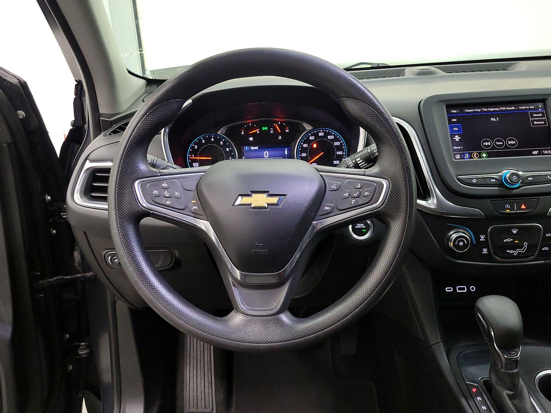 Thumbnail: 2022 Chevrolet Equinox - 10