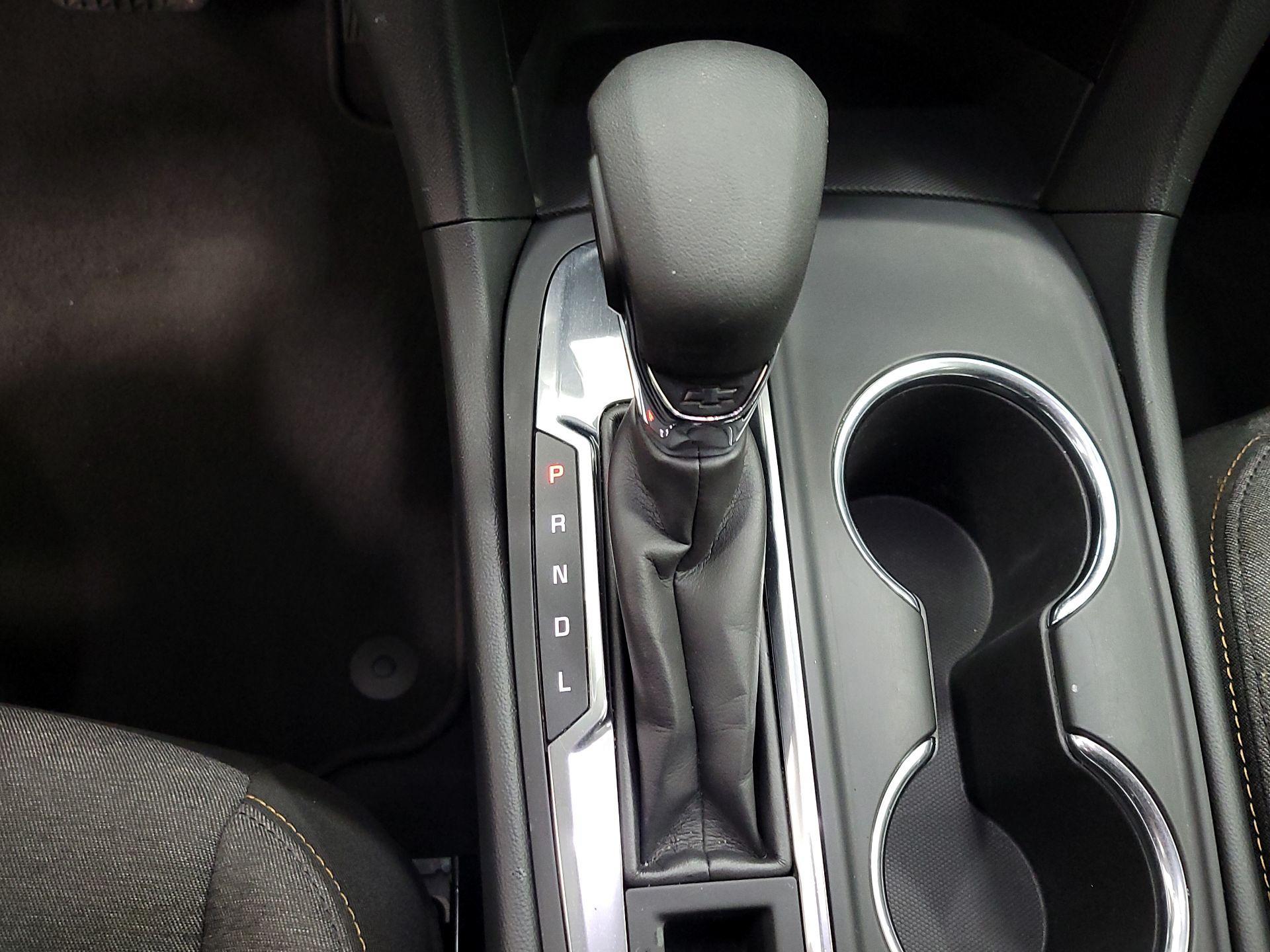 Thumbnail: 2022 Chevrolet Equinox - 17