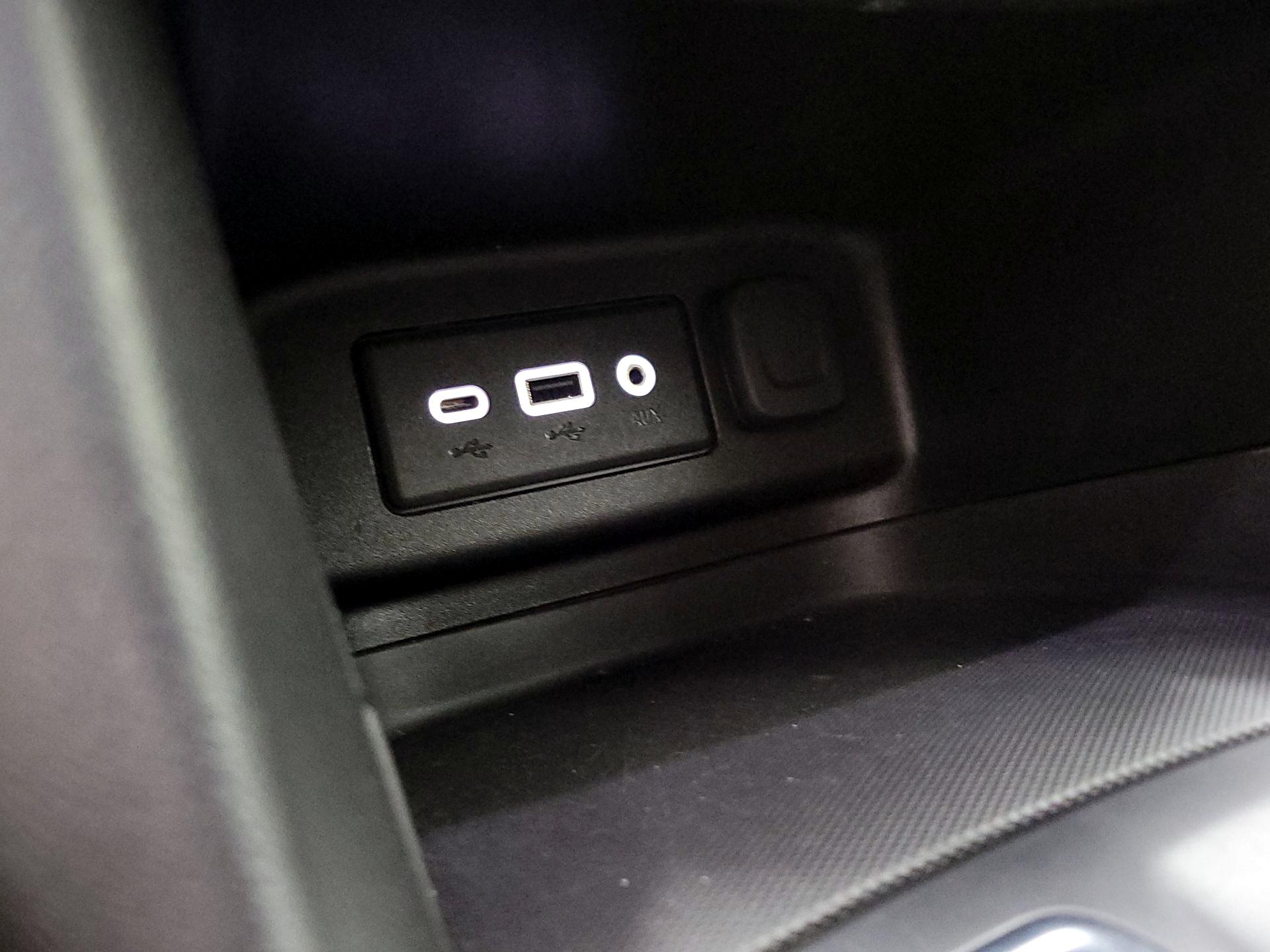 Thumbnail: 2022 Chevrolet Equinox - 18