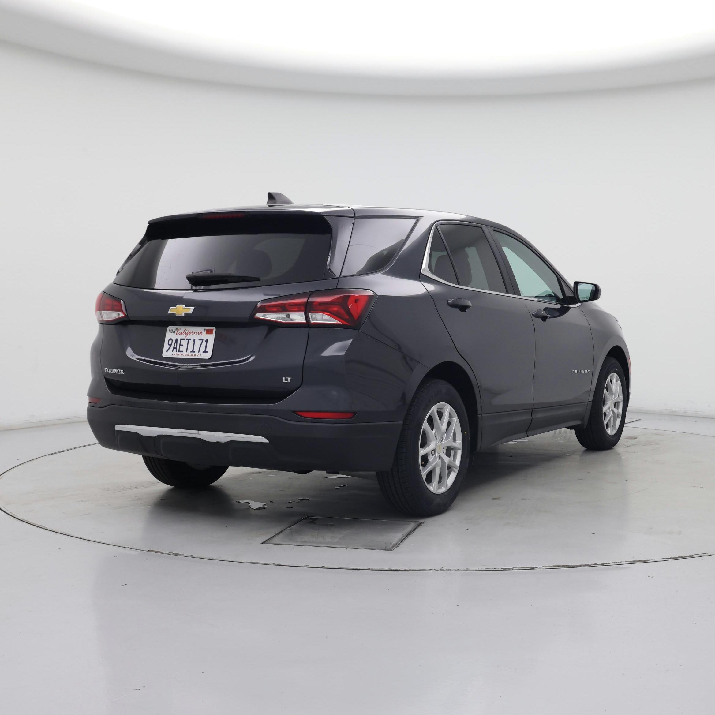 Thumbnail: 2022 Chevrolet Equinox - 8