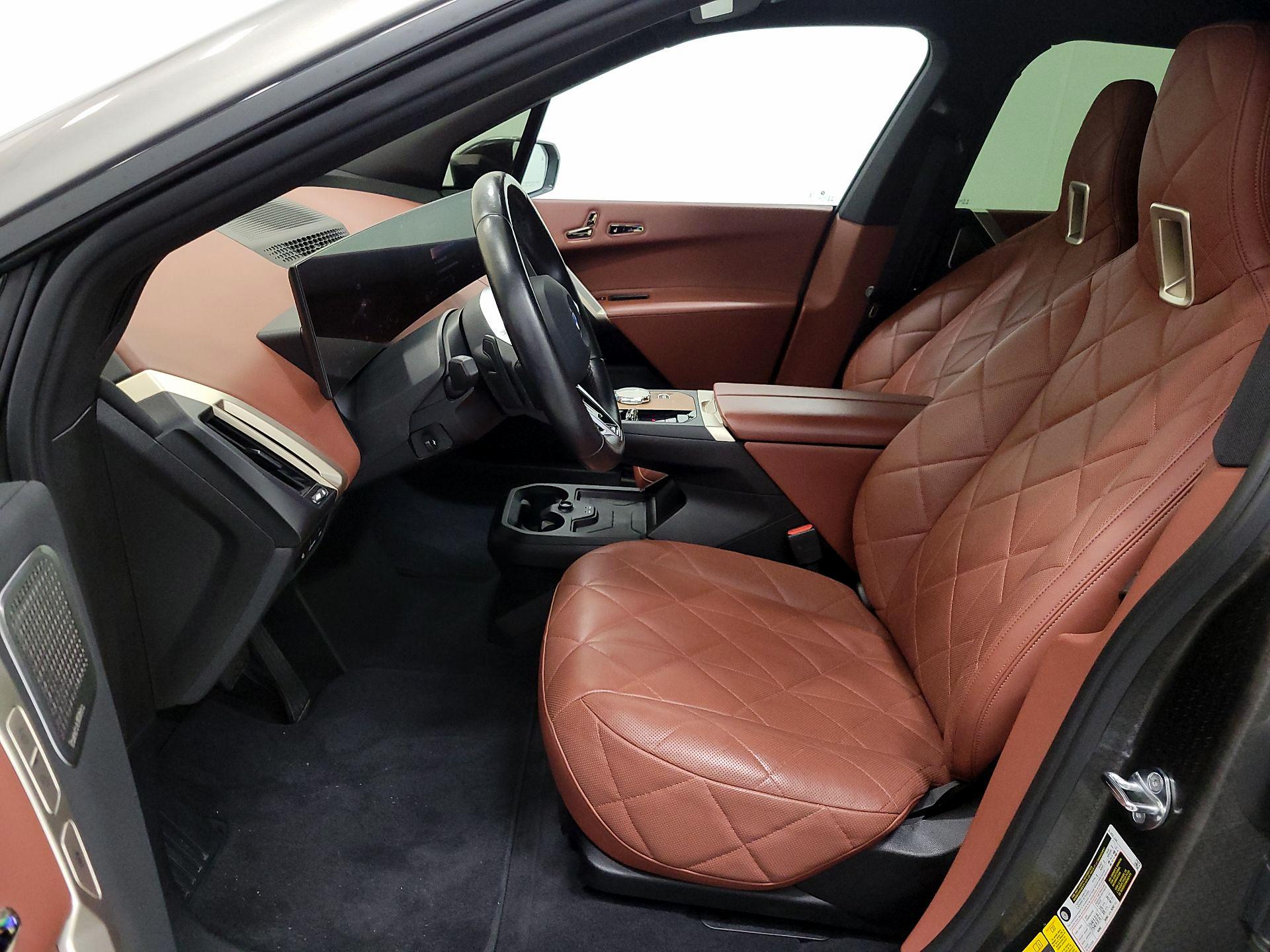 Thumbnail: 2023 BMW iX - 11